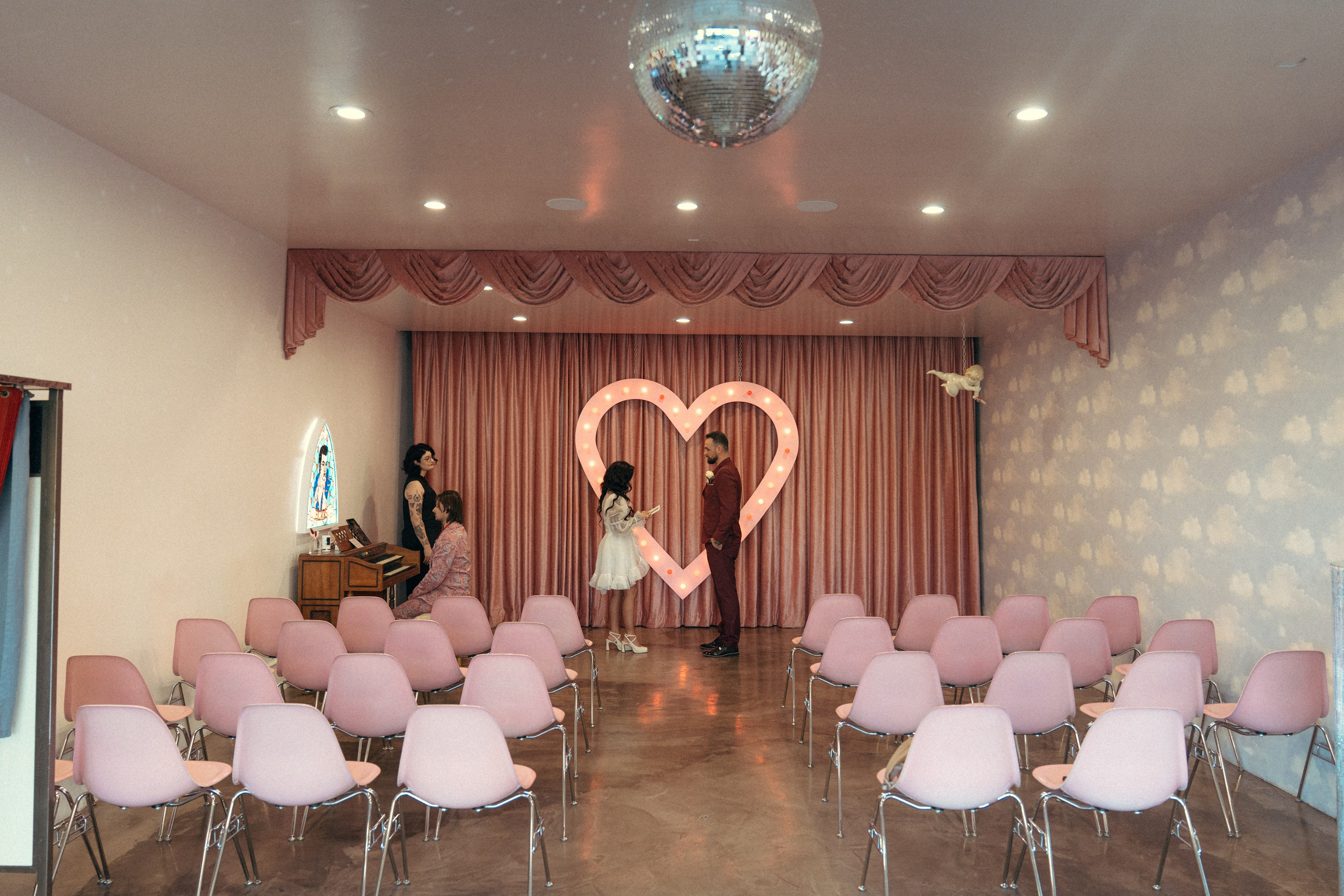 Miranda&Austin. Wedding & elopement photographer Viktoriya Kravtsov. Las Vegas