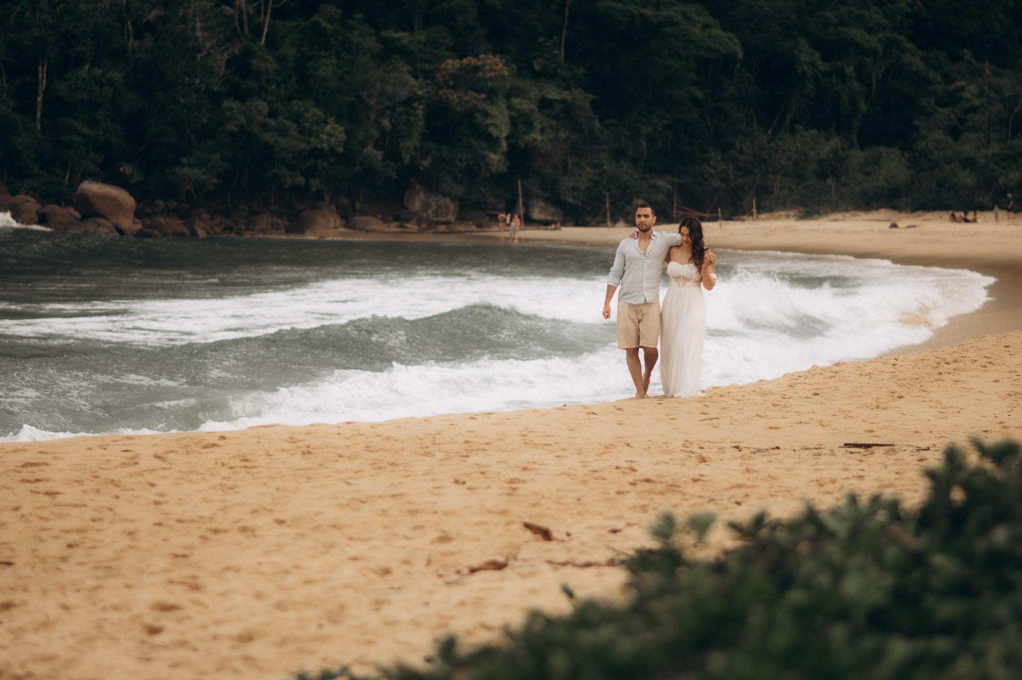 Samantha & Juliano | Ensaio de Casal na Praia de Ubatuba