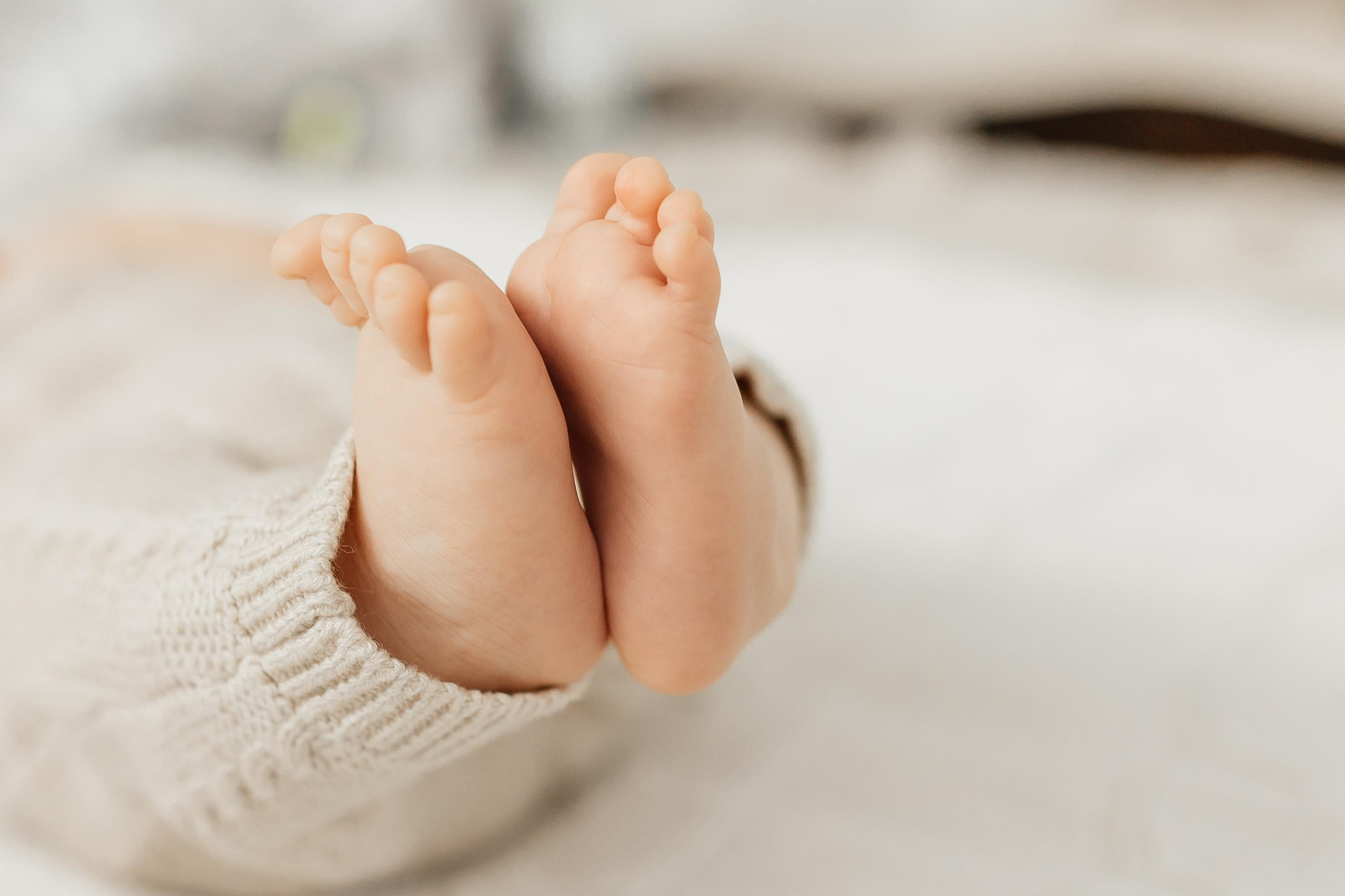 Stardust Newborn Session. Family and Event photographer in Homestead and Miami areas of Florida