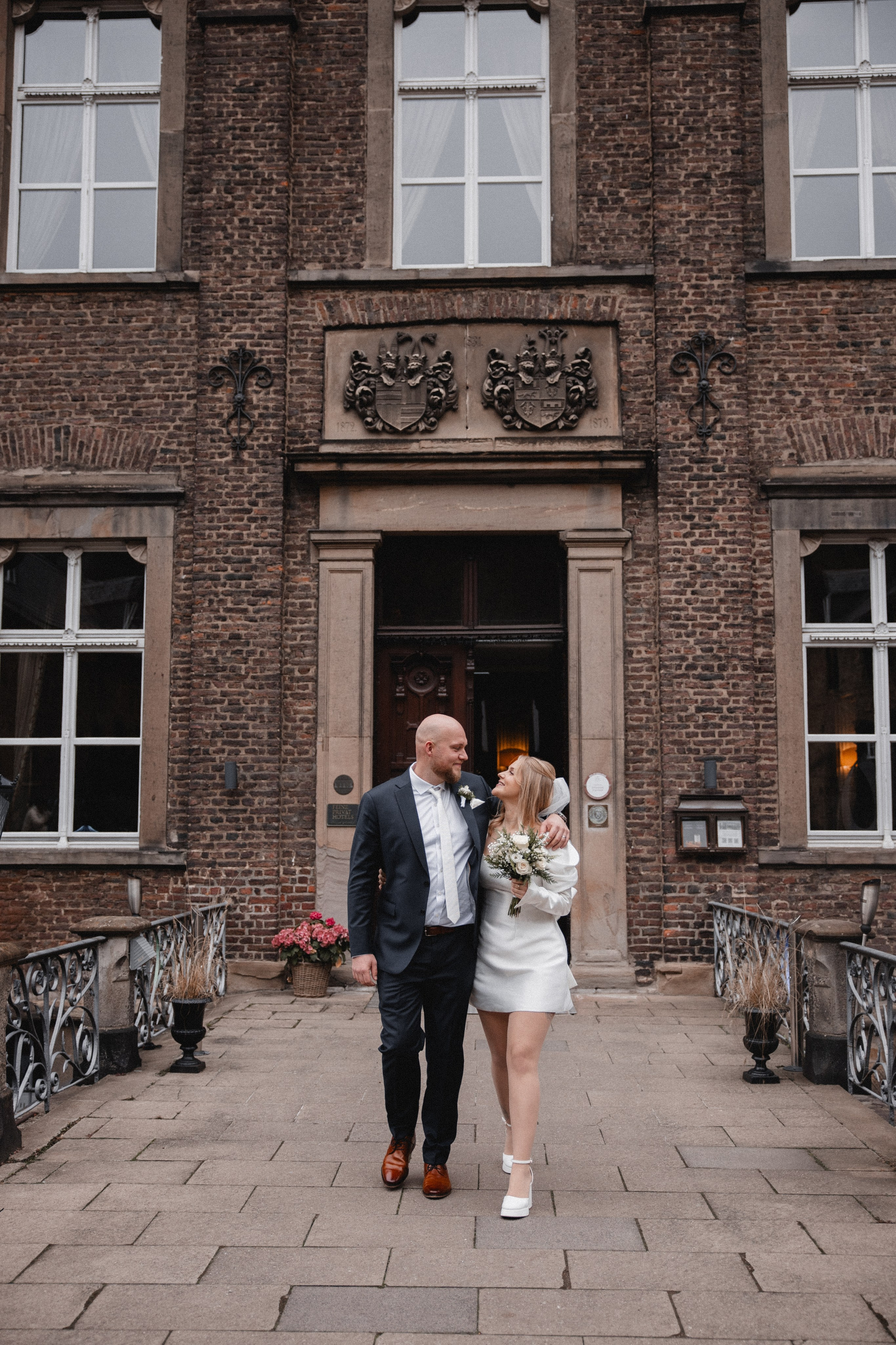 Louisa & Niklas | Schlosshotel Hugenpoet. Photographer in Bochum Dolia Halyna