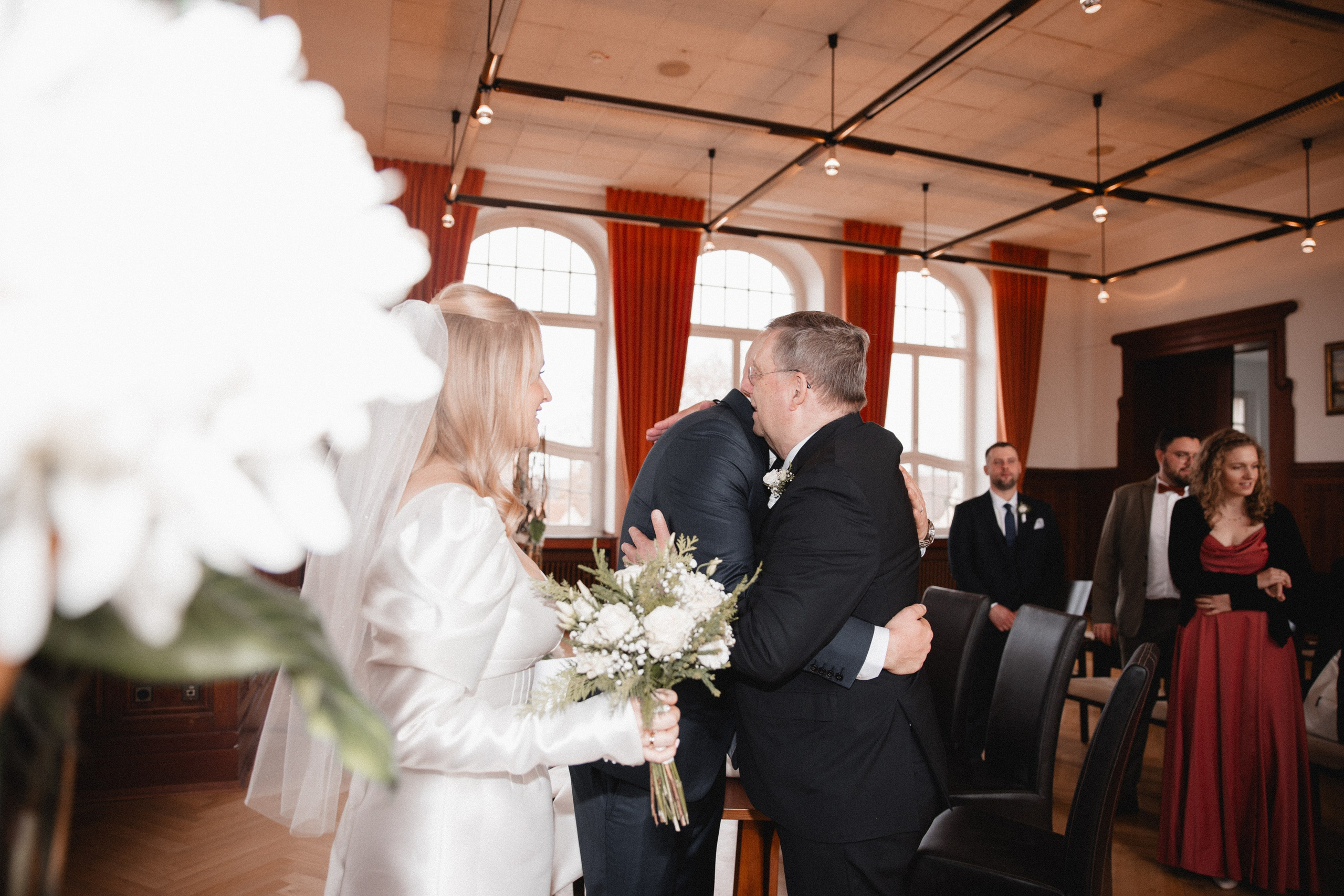Louisa & Niklas | Schlosshotel Hugenpoet. Photographer in Bochum Dolia Halyna