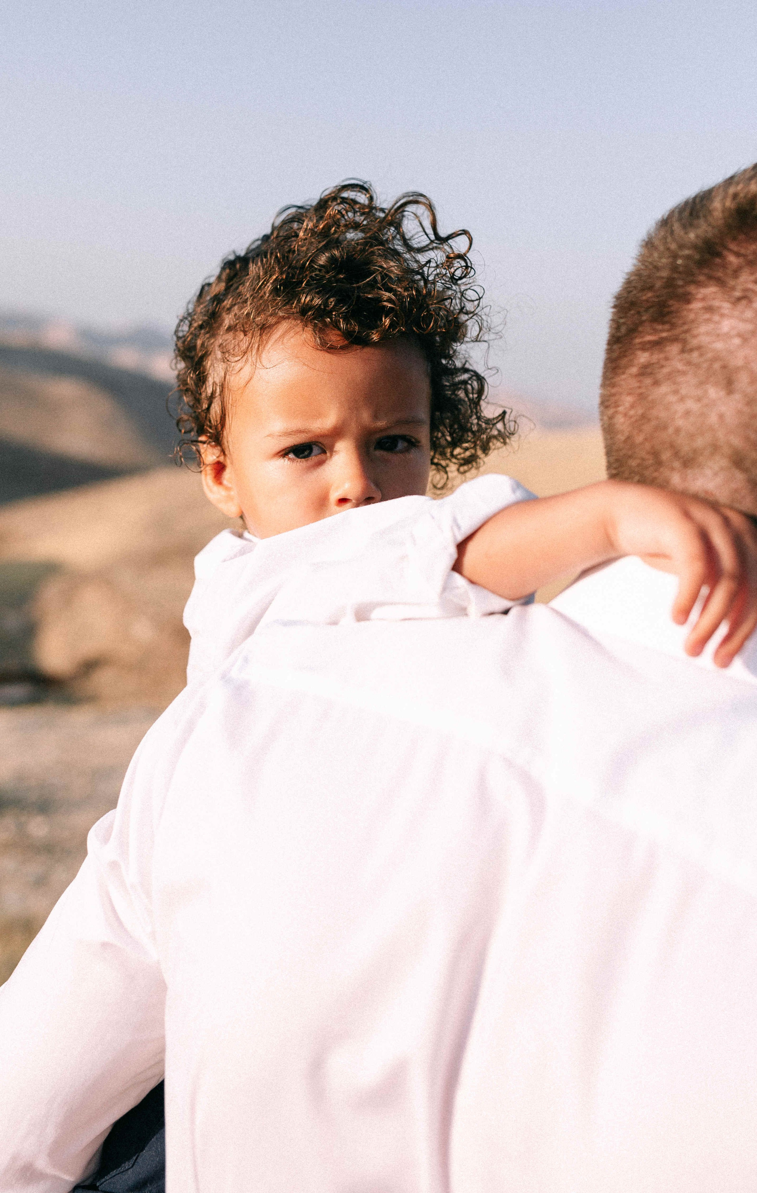 PHOTO SESSION IN THE DESERT NEAR MAALE ADUMIM. PHOTOGRAPHER IN ISRAEL