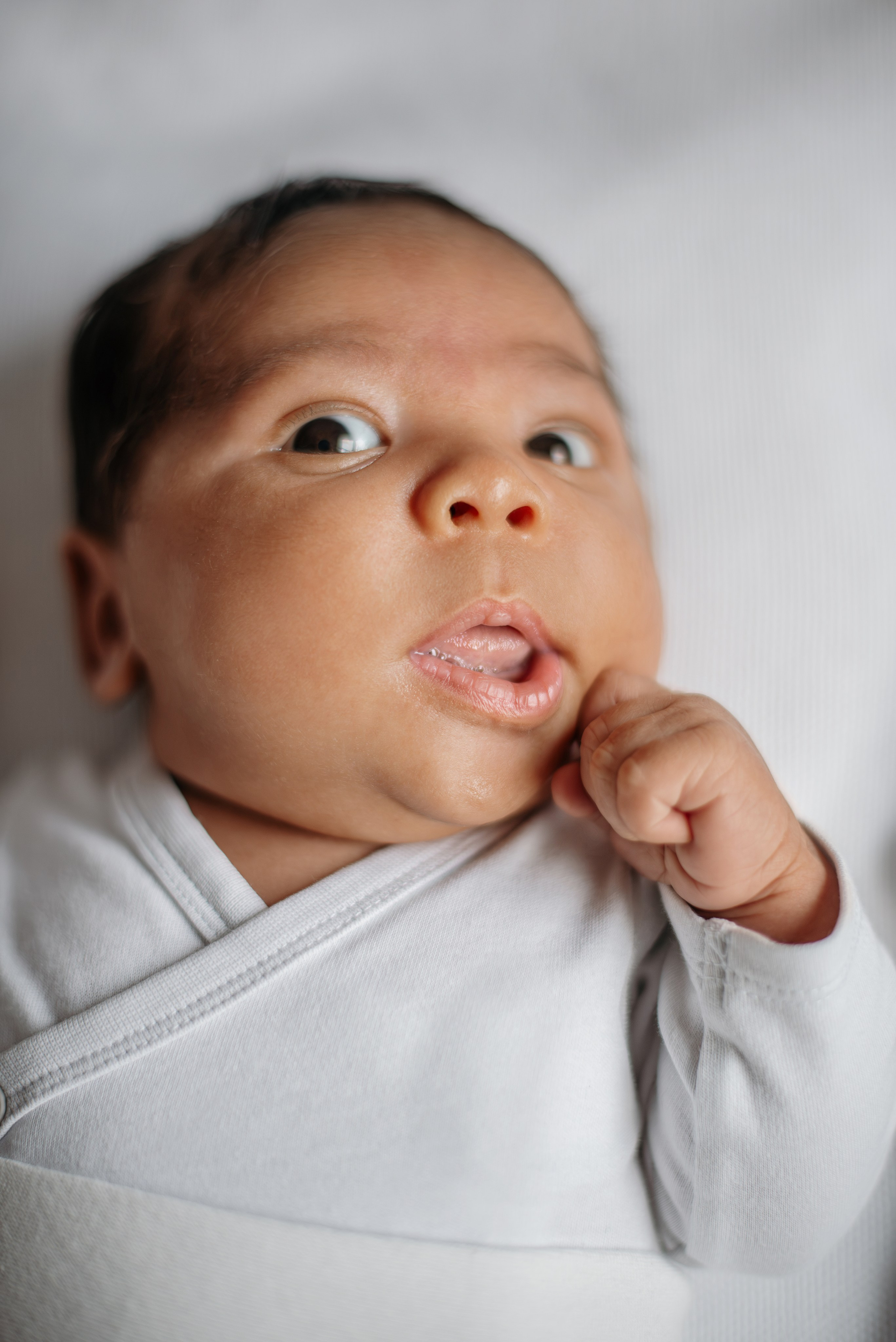 Exemples de séances photo bébé & famille à Toulouse — Evolution. Evolution — projet photo du premier an de bébé à Toulouse