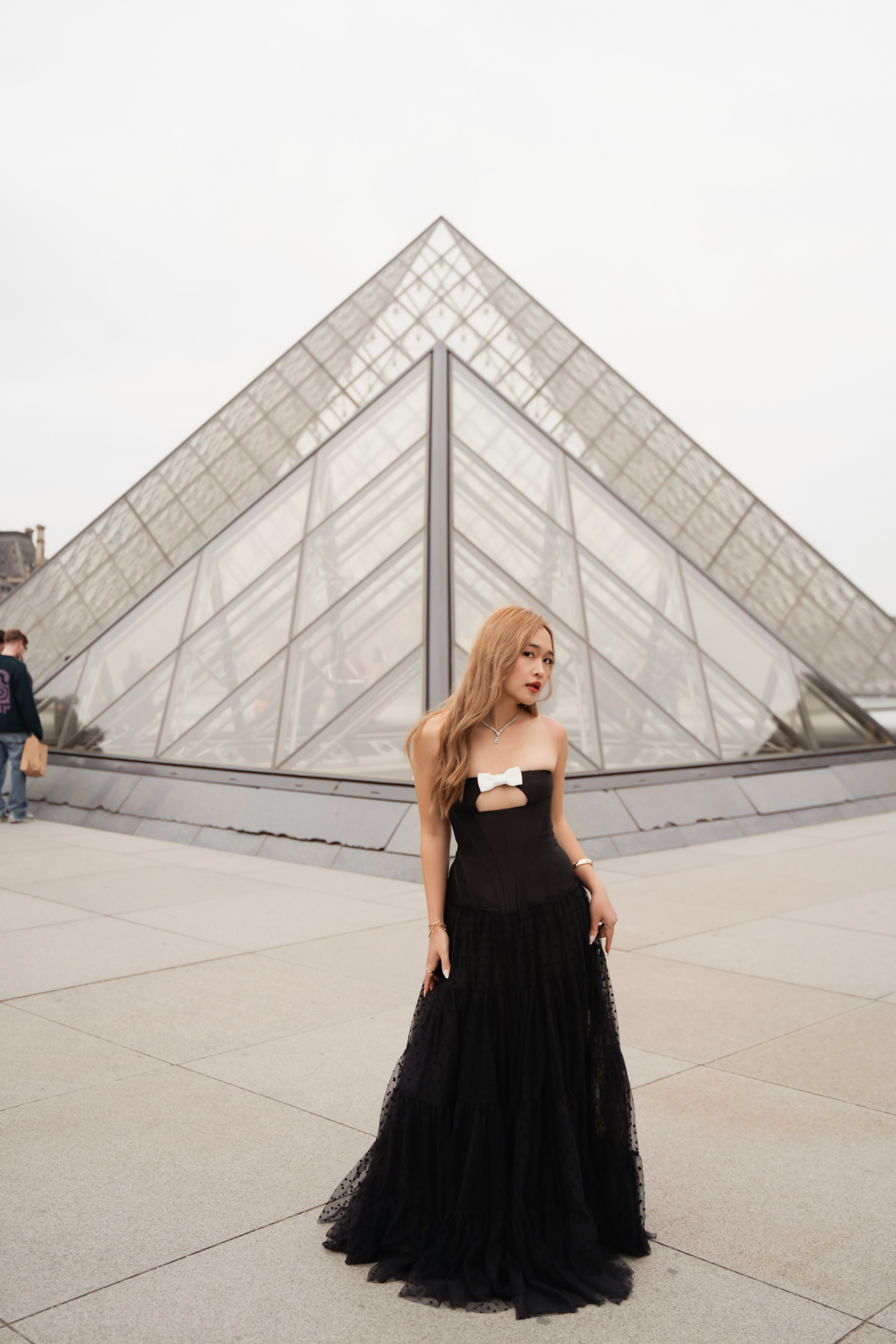 Natalie (2.5 hours). Photographer in Paris|Solo and groups, portraits & content, couples photo-shoot in Paris at the best locations