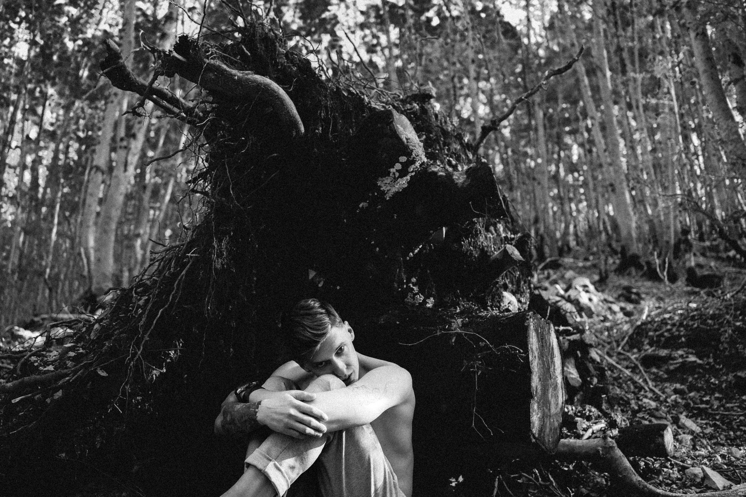 Nikita lost in the forest. Creative photographer in Madrid Anna Dvorianskaia