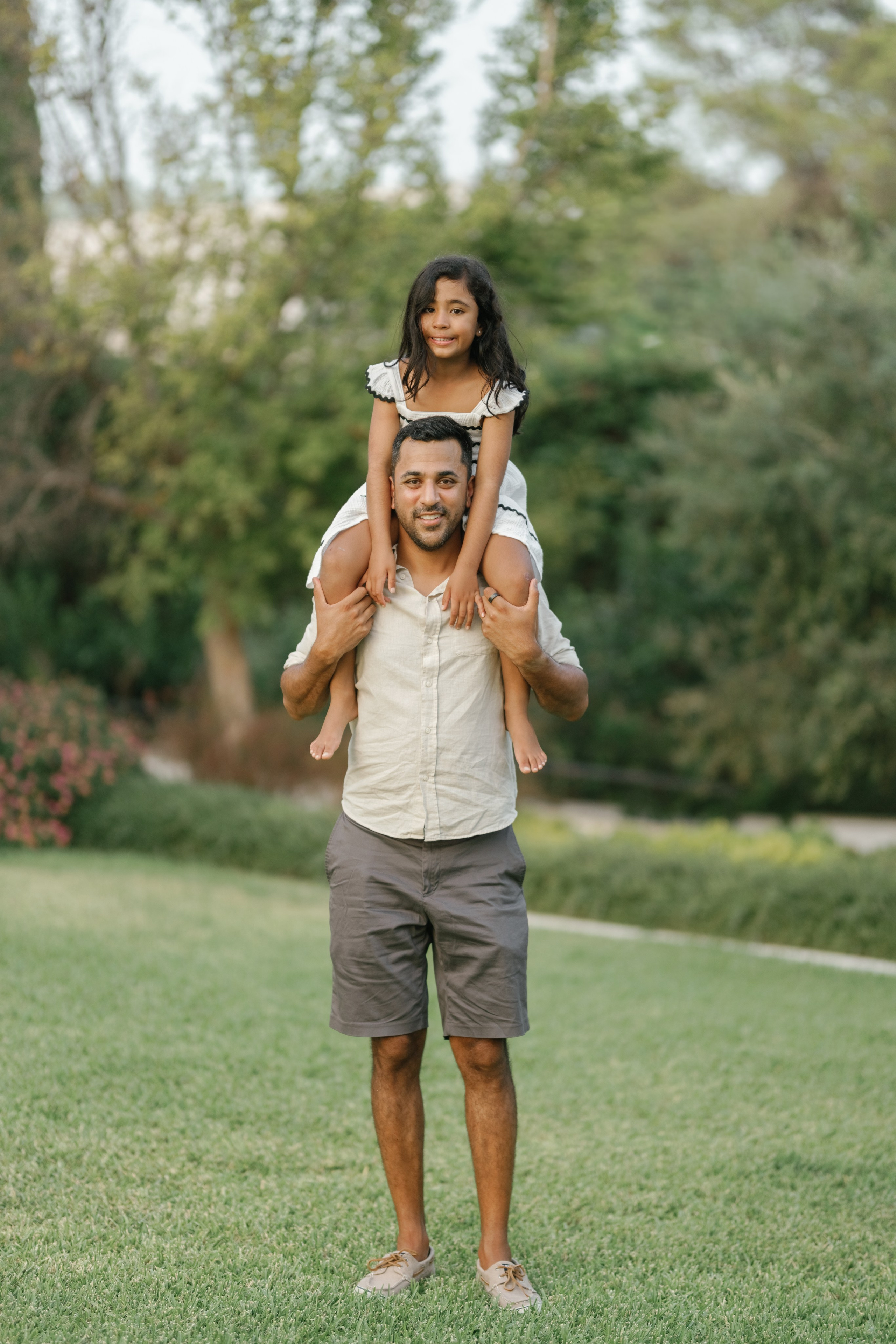 Indian Family Photoshoot in Mallorca. Photographer in Mallorca