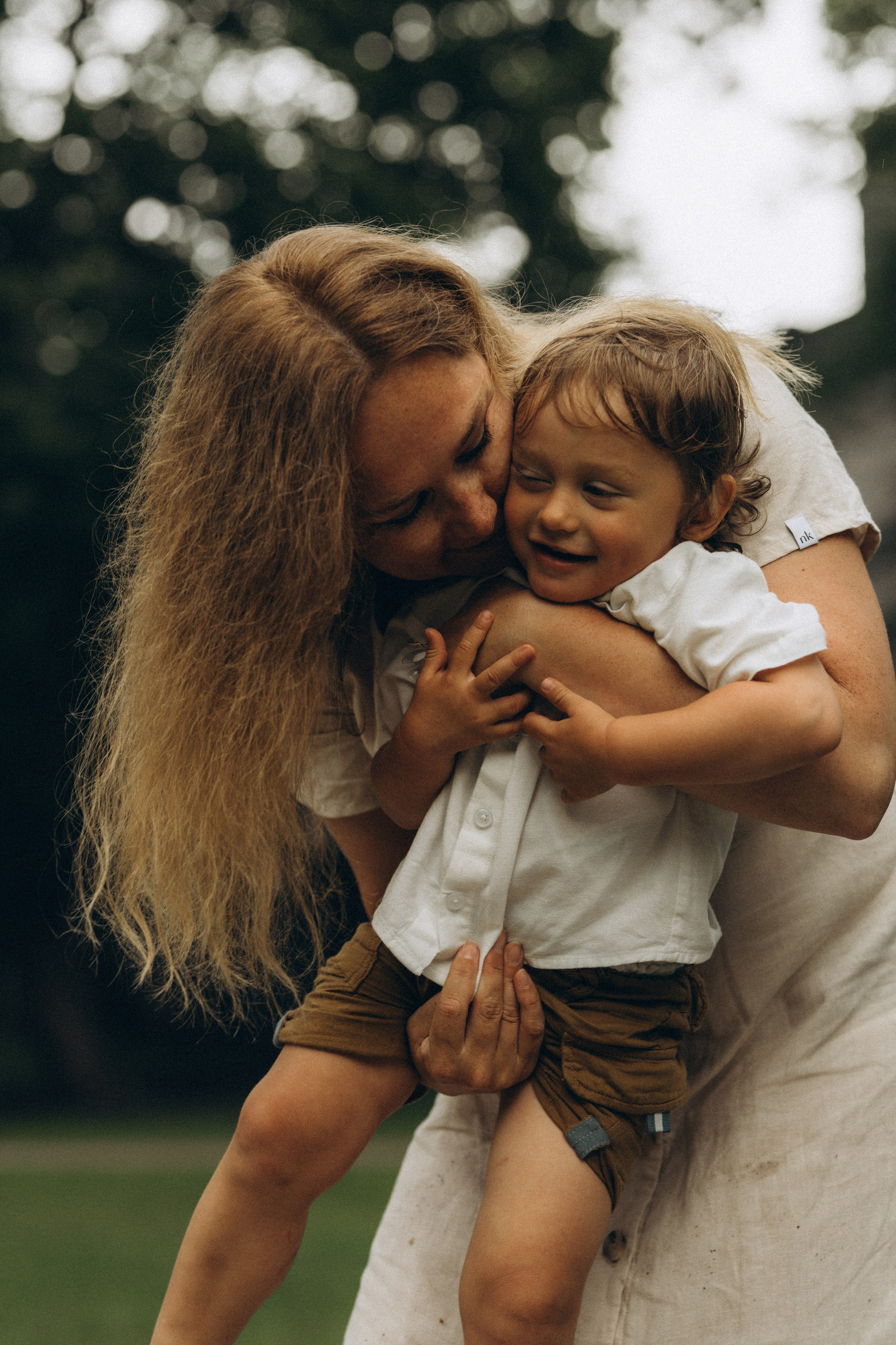 Kaivopuisto. Wedding and potrait photographer in Helsinki Vickan O