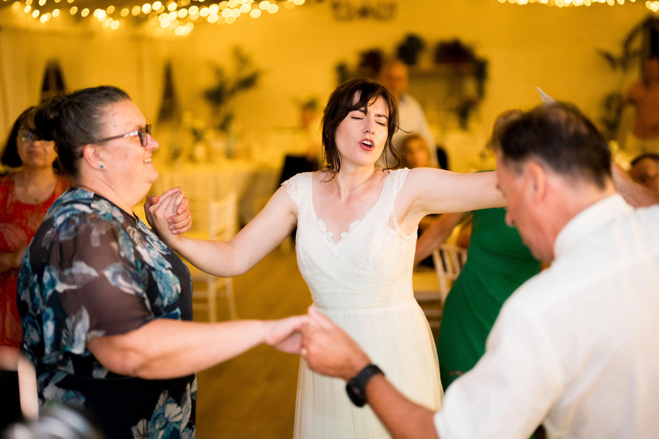 PARTY. Gabriel Florea — Fotograf nuntă București