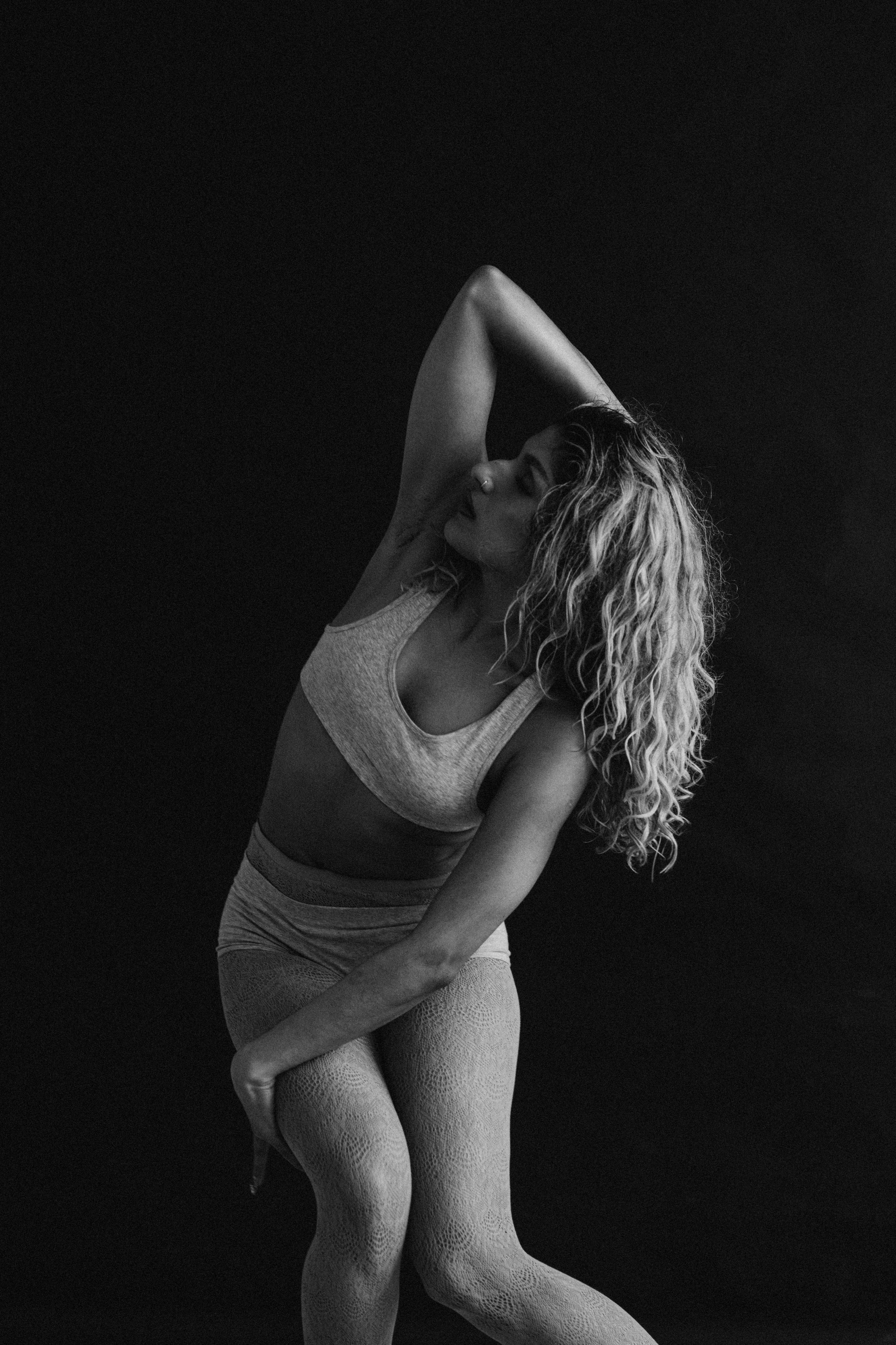 DANCERS. Victoria Olonen – Cinematic Portrait Artist | Helsinki & Europe