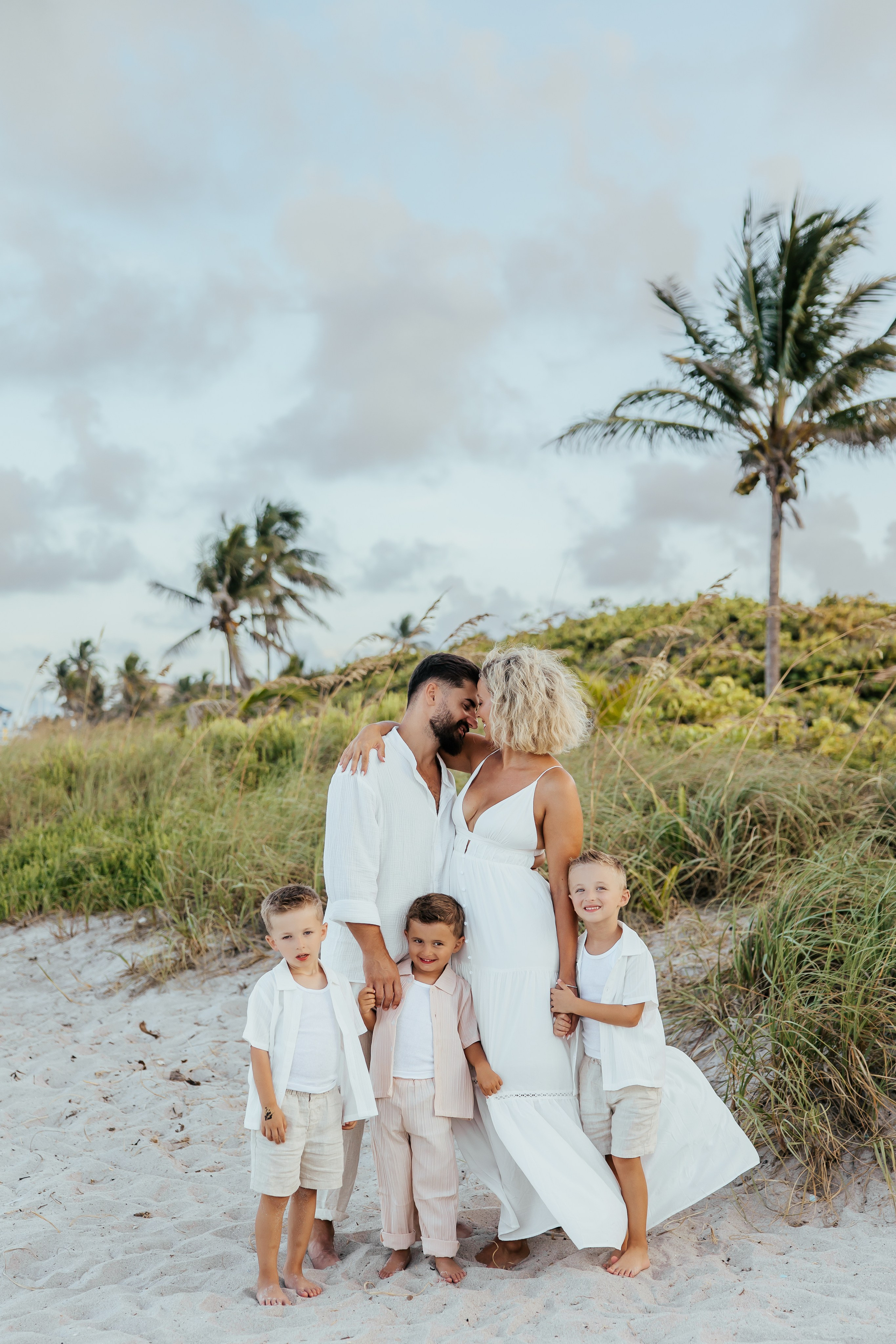 Family. Alya Leto Photographer