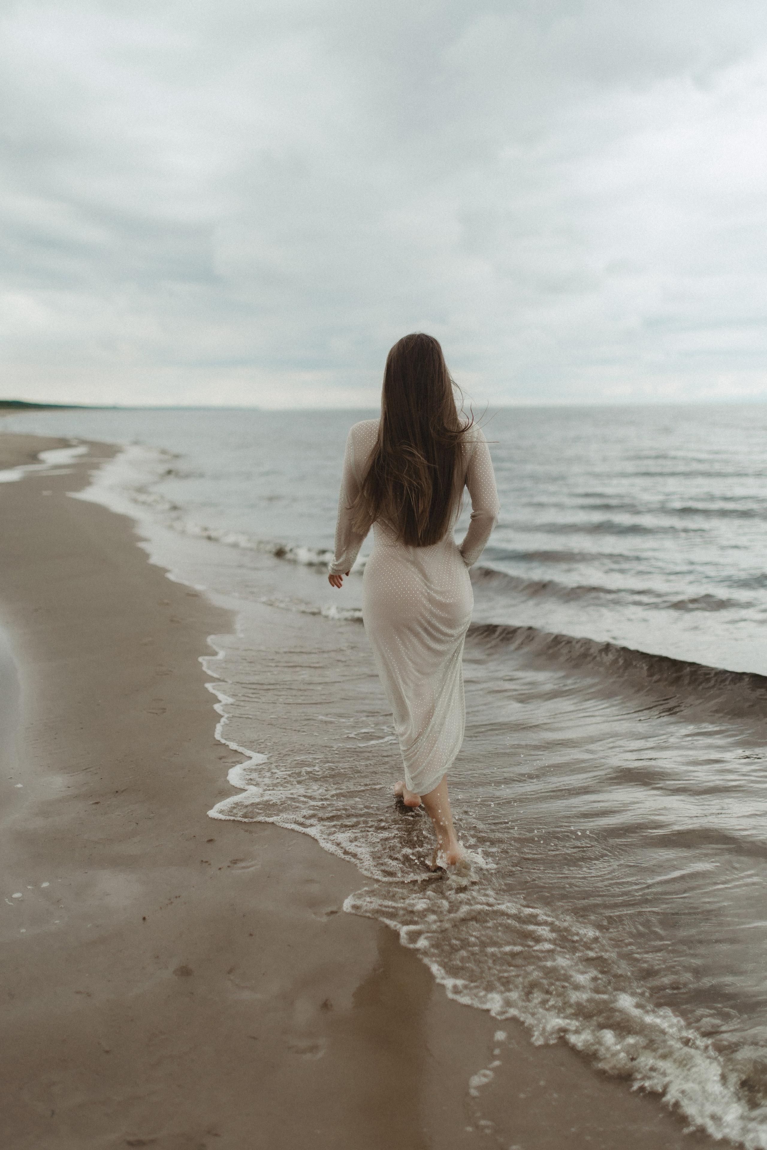 Marta. Wedding and Portrait Photographer Evie Moon