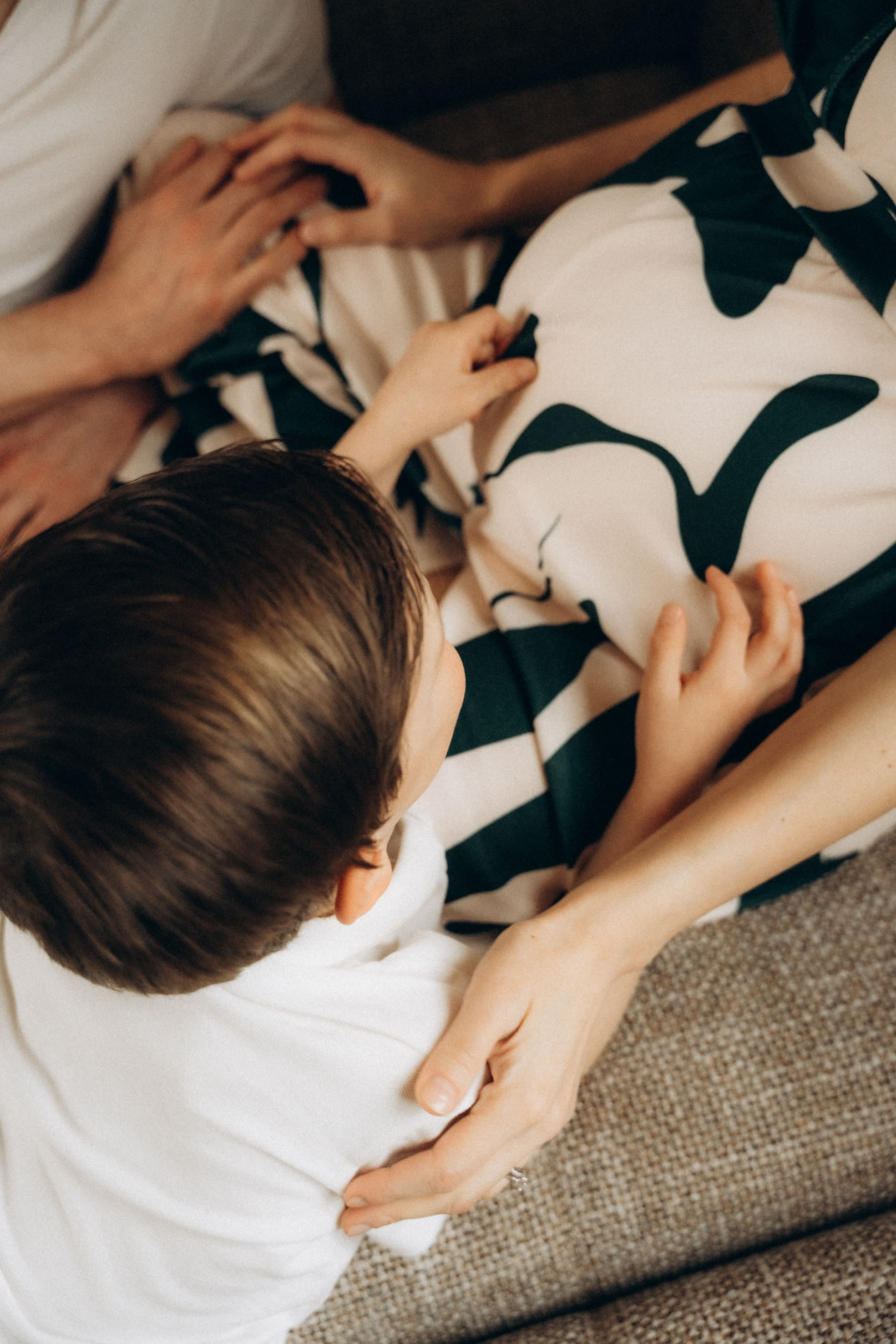 Warme familie fotoshoot. Little Birdie – Jouw familie- en huwelijksfotograaf in België en daarbuiten