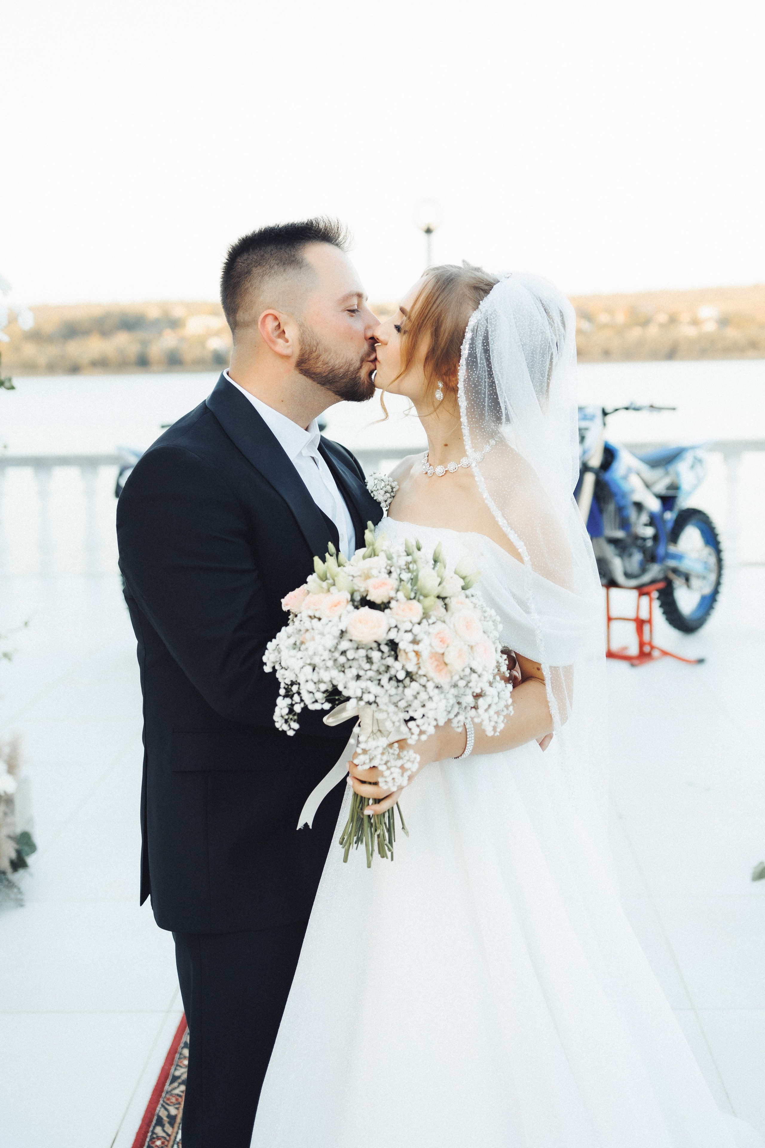 X & S. Fotograful evenimentului tău