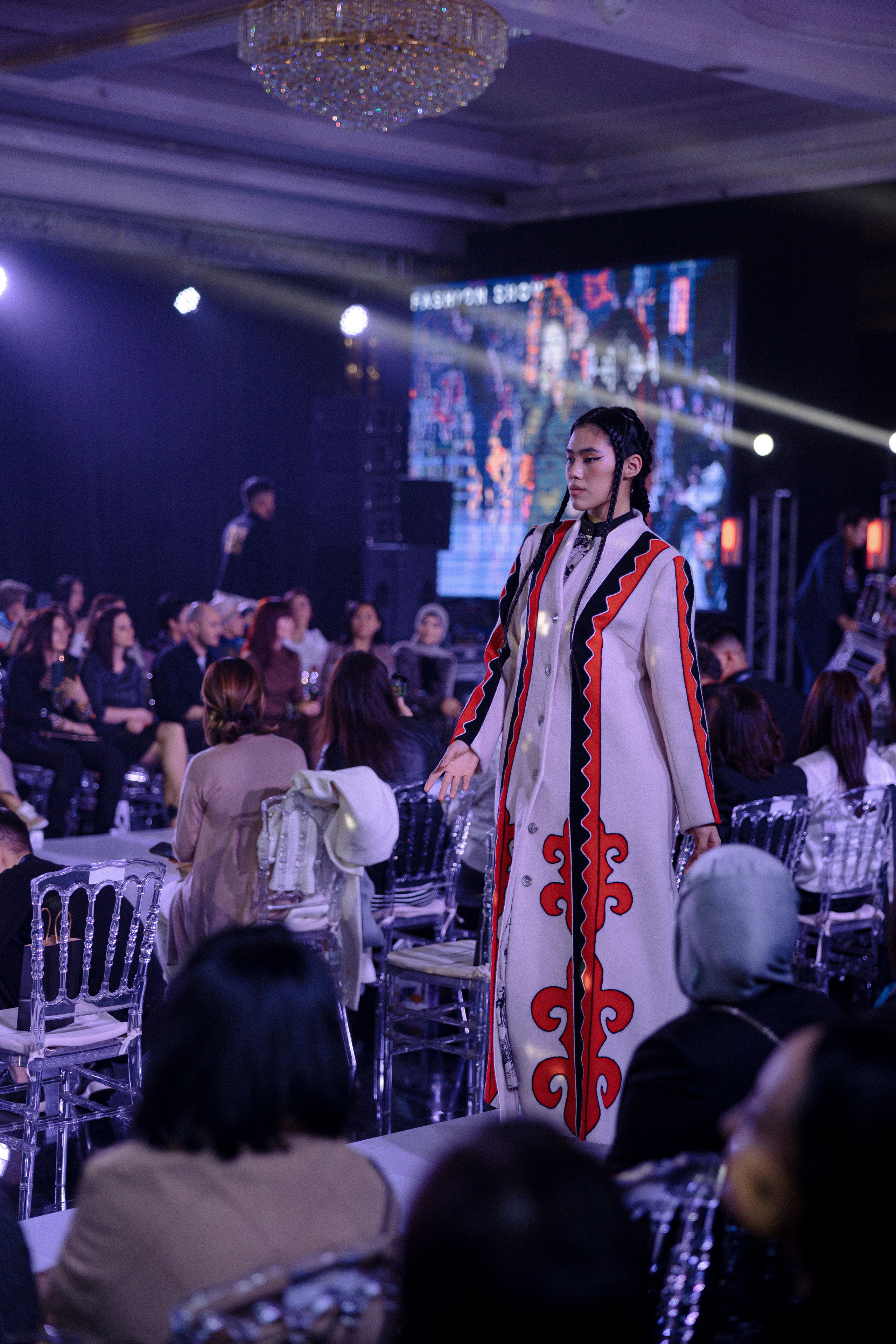 BAIRA | Fashion Show. Азимжан Нуритдинходжаев — свадебный фотограф