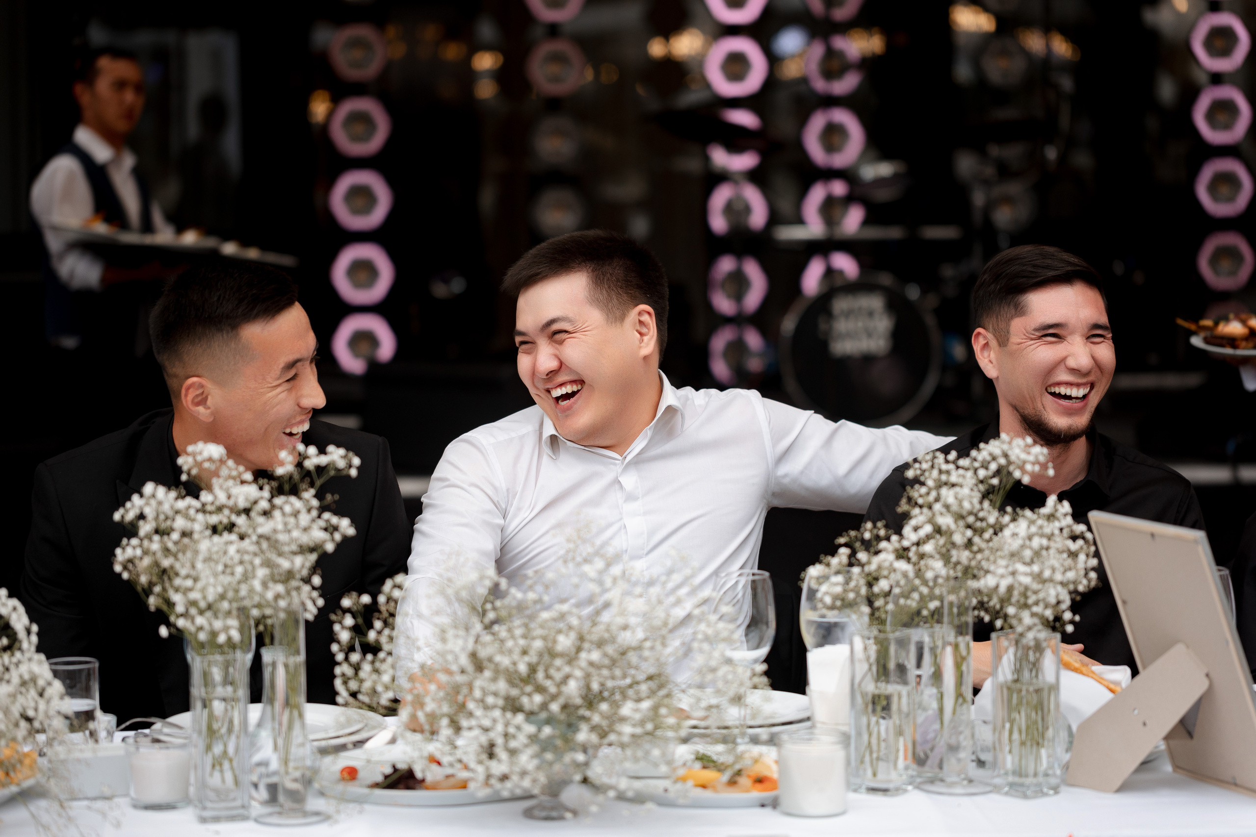 Эльзар и Айгерим. Азимжан Нуритдинходжаев — свадебный фотограф