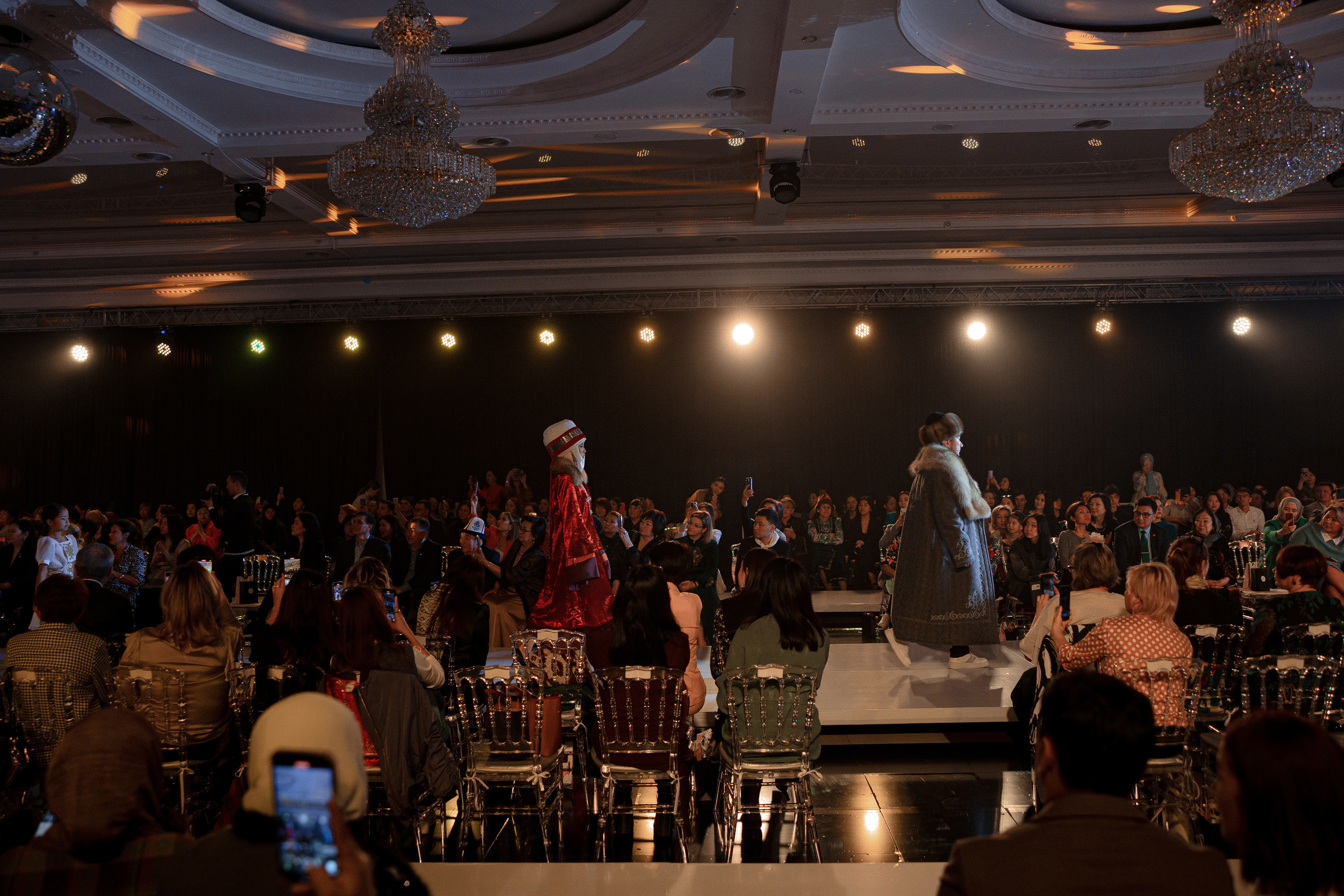 BAIRA | Fashion Show. Азимжан Нуритдинходжаев — свадебный фотограф