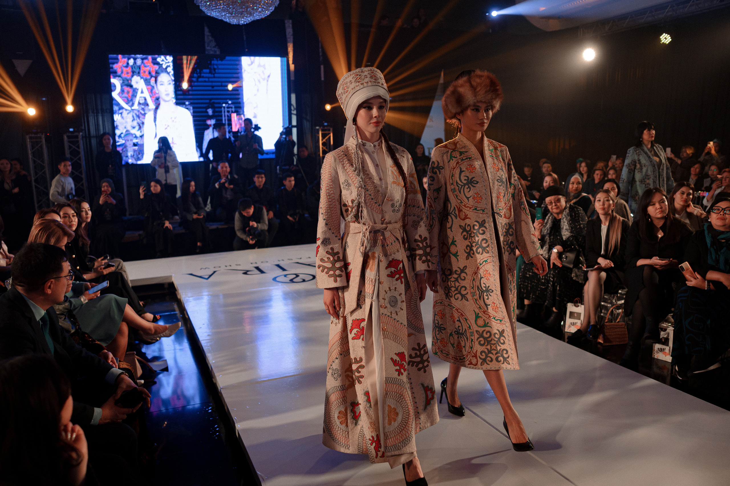 BAIRA | Fashion Show. Азимжан Нуритдинходжаев — свадебный фотограф