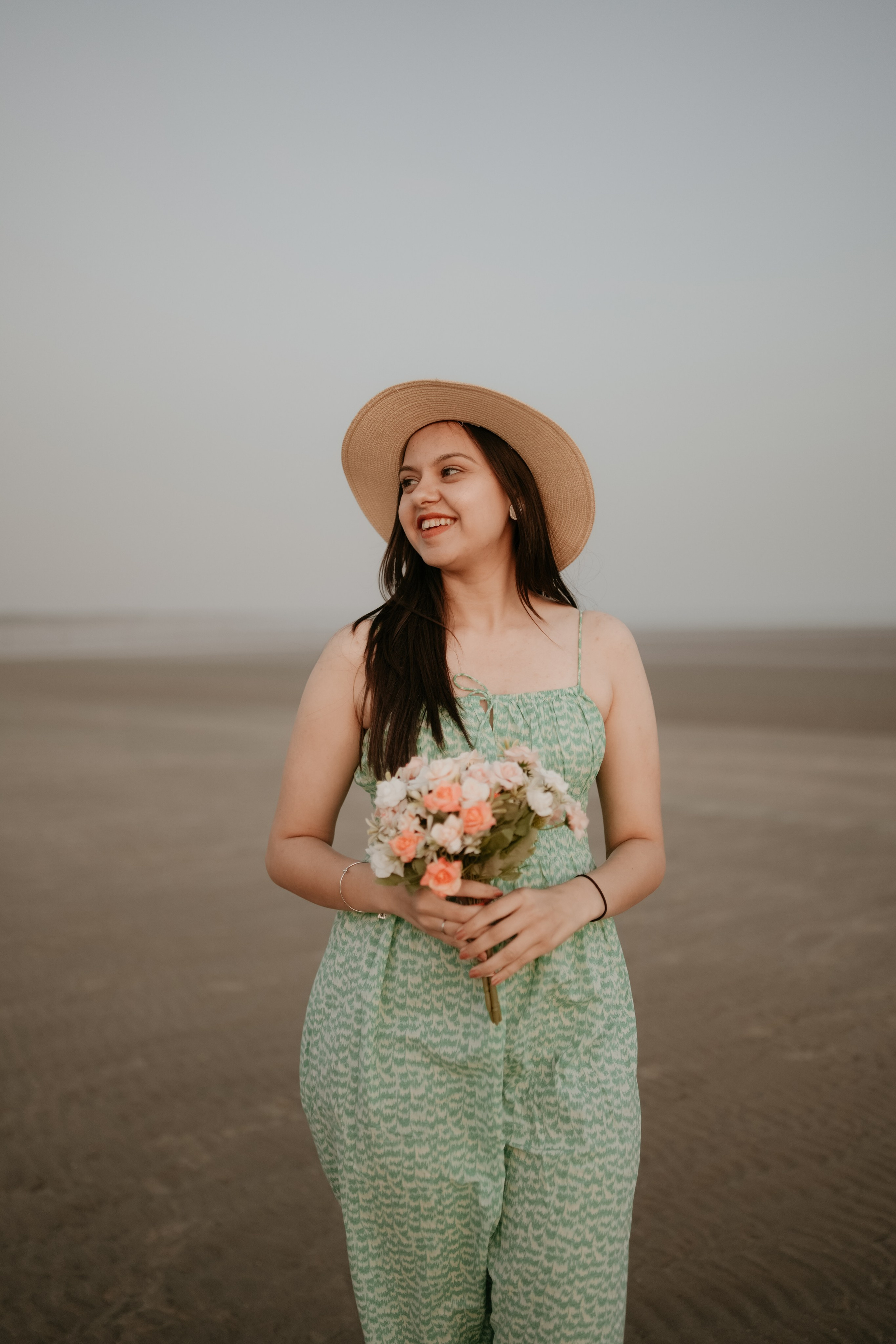 COUPLE SESSIONS. Love Emotions Weddings