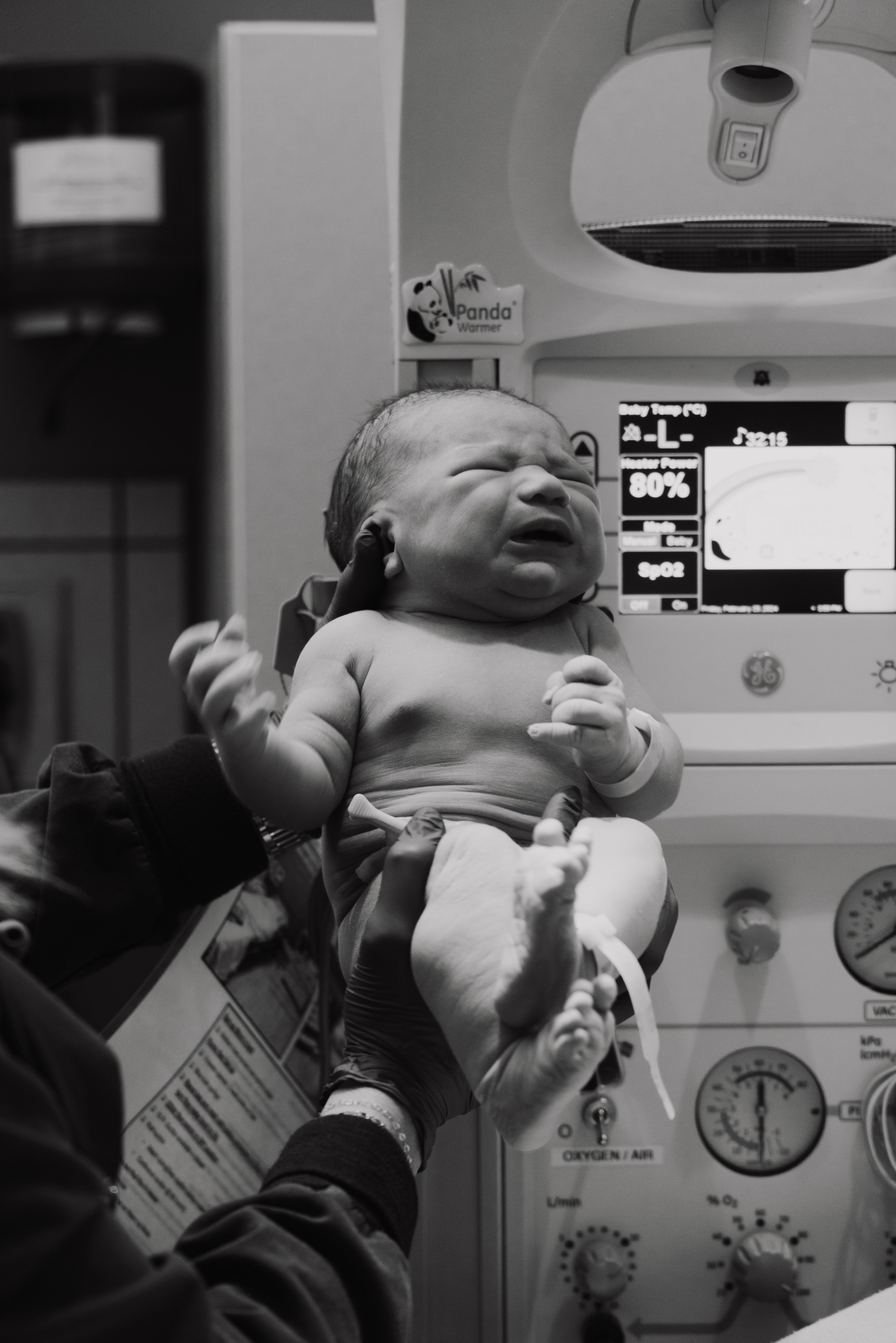 Childbirth. Eikanmedia | Photographer and videographer capturing weddings, families, engagements, pregnancy & newborns | Vancouver, WA | USA
