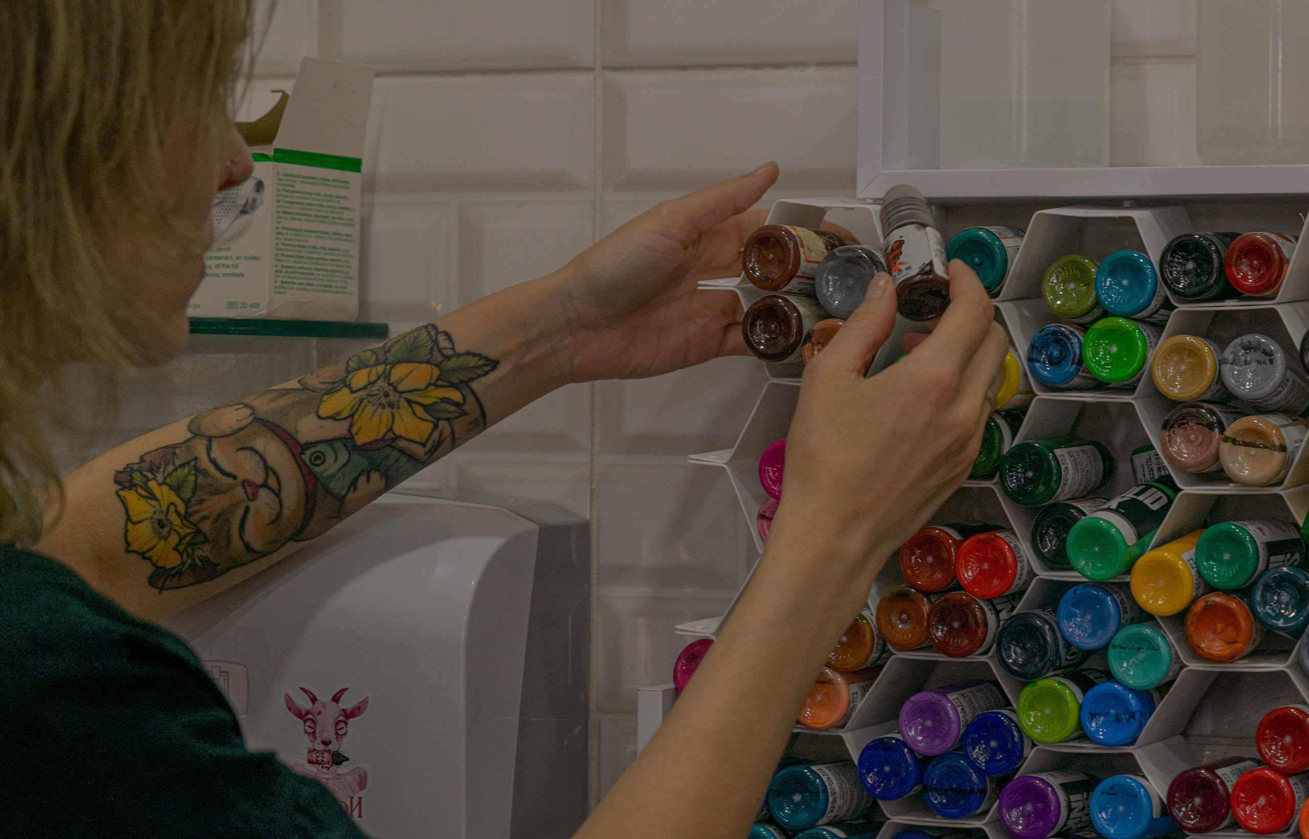 ROY TATTOO— brand-focused portrait story. Victoria Fedoseenko. Photographer from Serbia