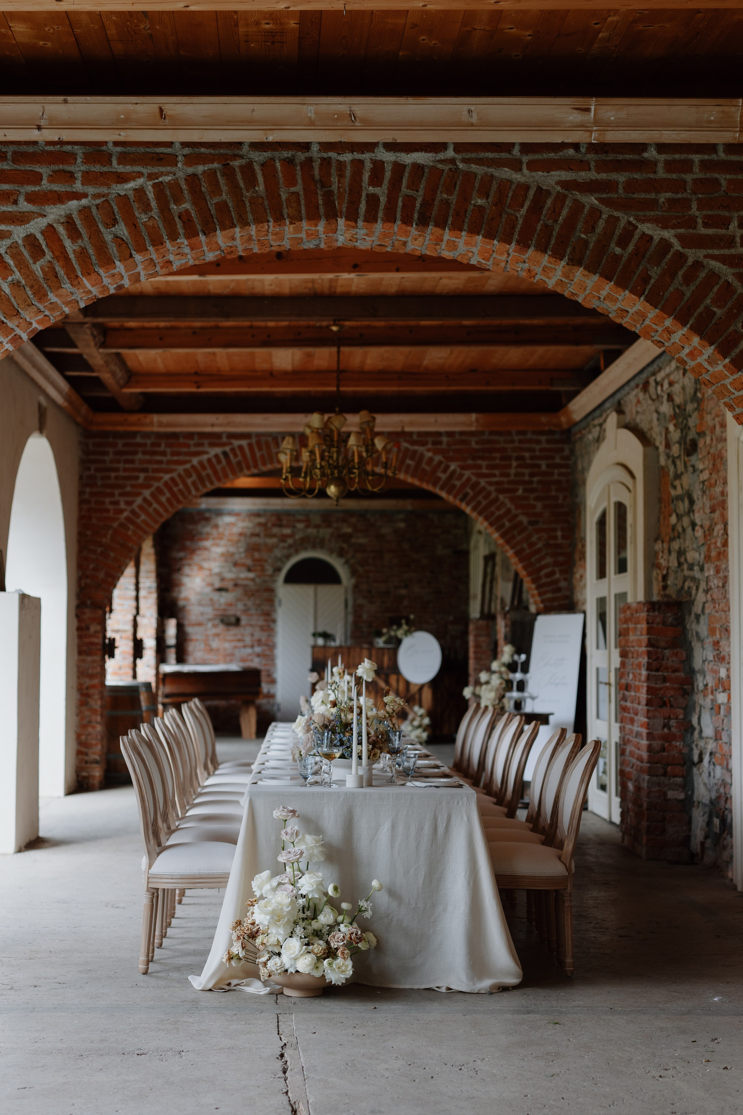 Styled Shoot Zabola Estate. Main