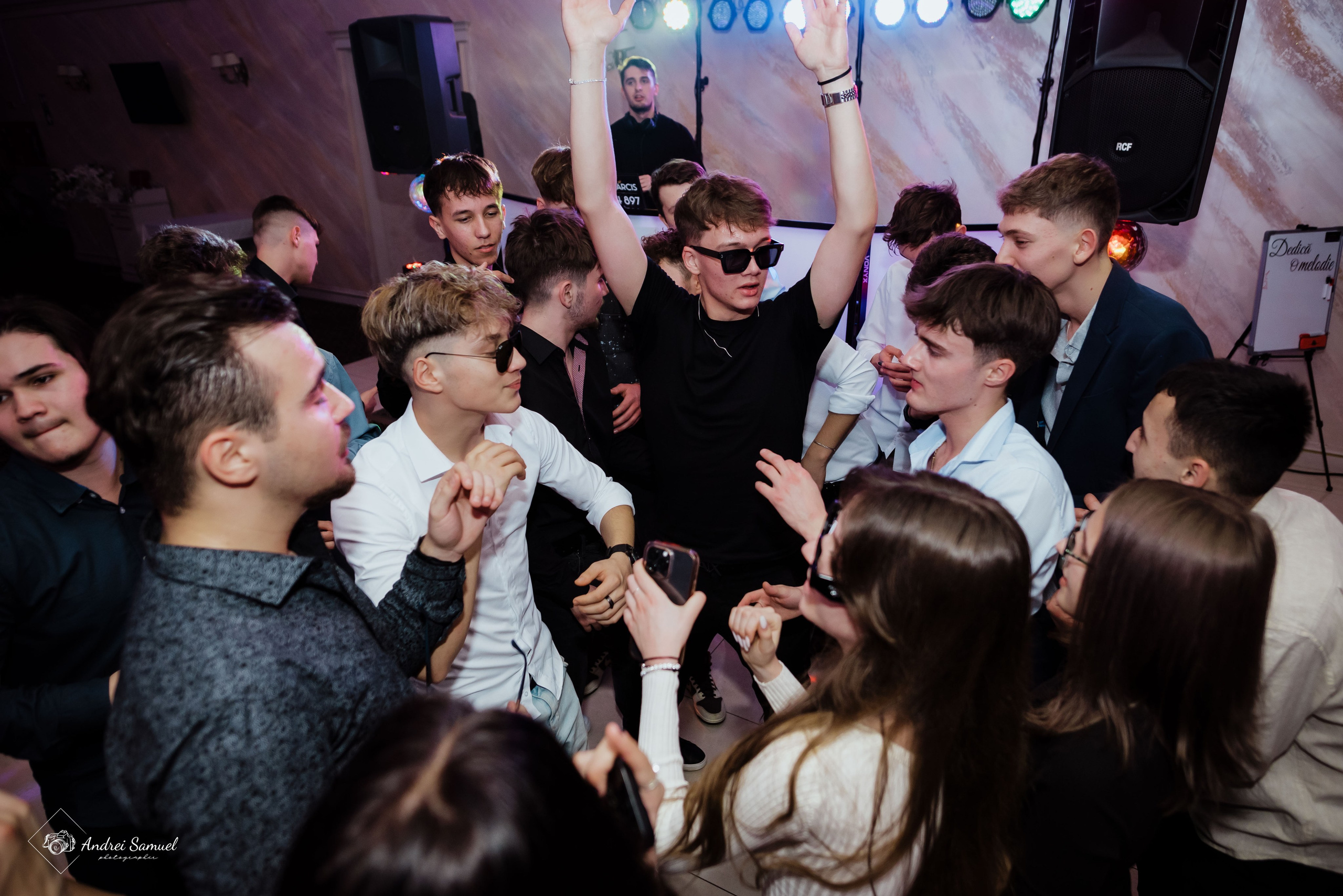 Majorat Richard. Andrei Samuel – Fotograf București | Evenimente, Studio, Imobiliare, Produs