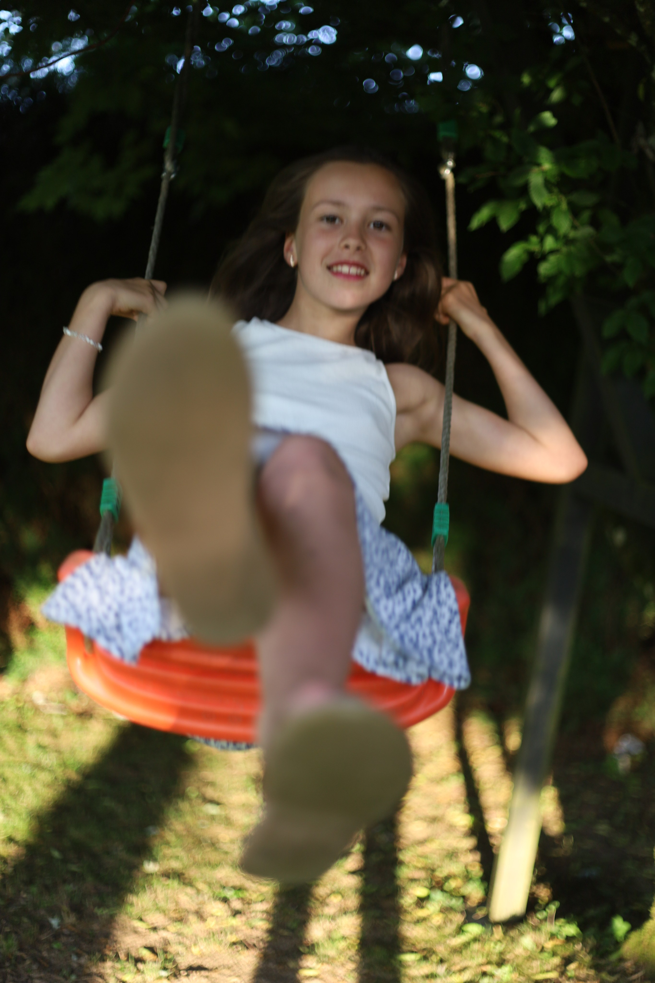Enfance – séance photo portrait pour une petite fille. Photographe et graphiste Anastasiia LITVIN - Besançon, France
