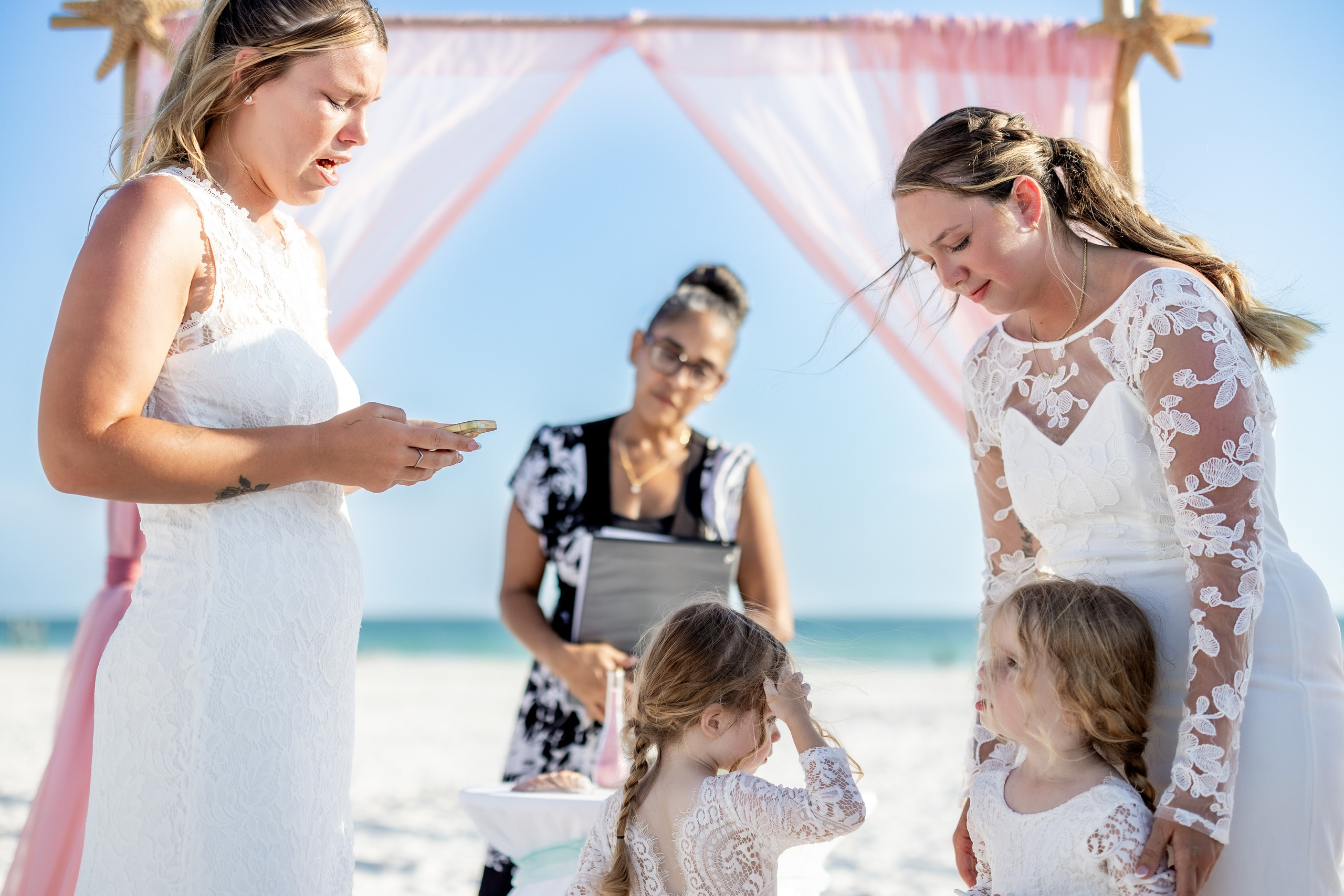 ELOPEMENTS. Wedding Photography & Videography contenting in Tennessee and Florida