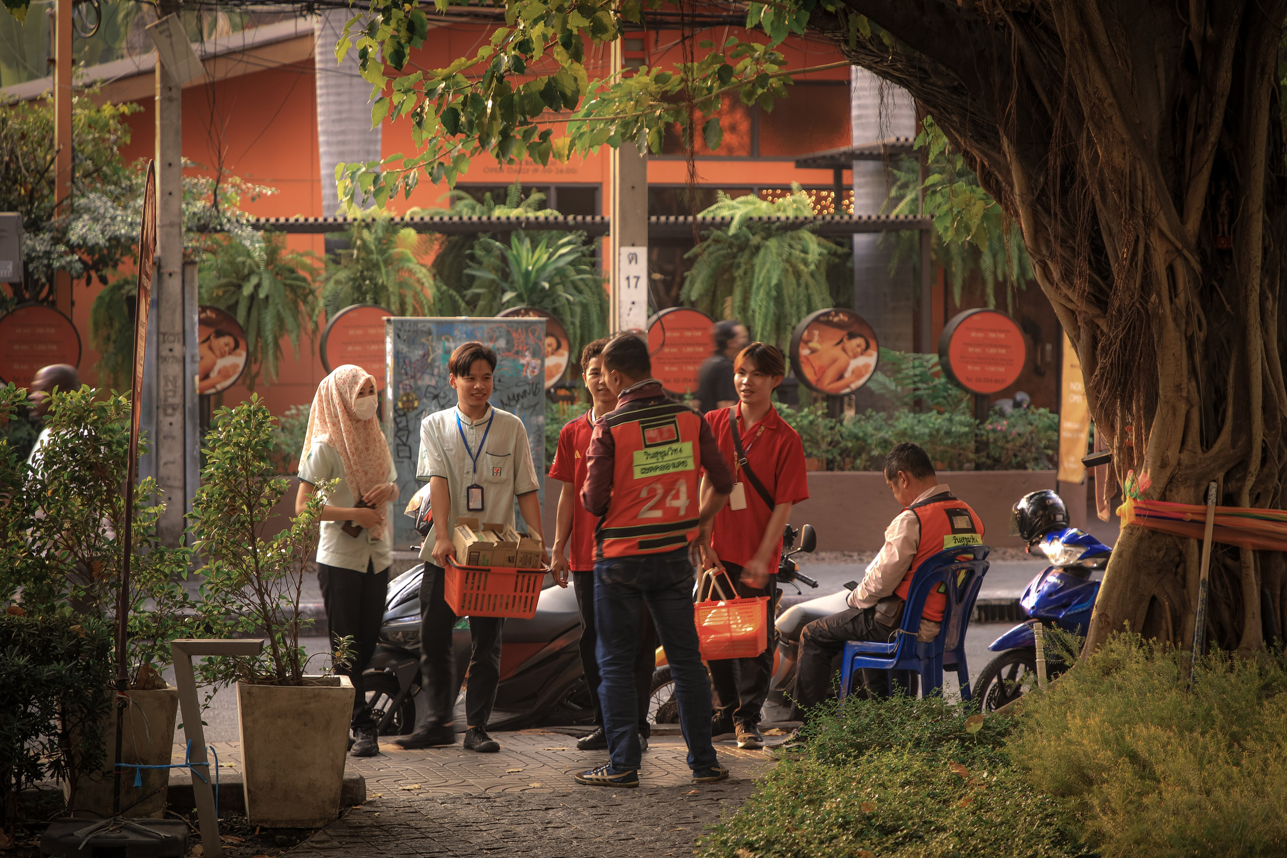 THAILANDE. Photographe Karen Tatevosian