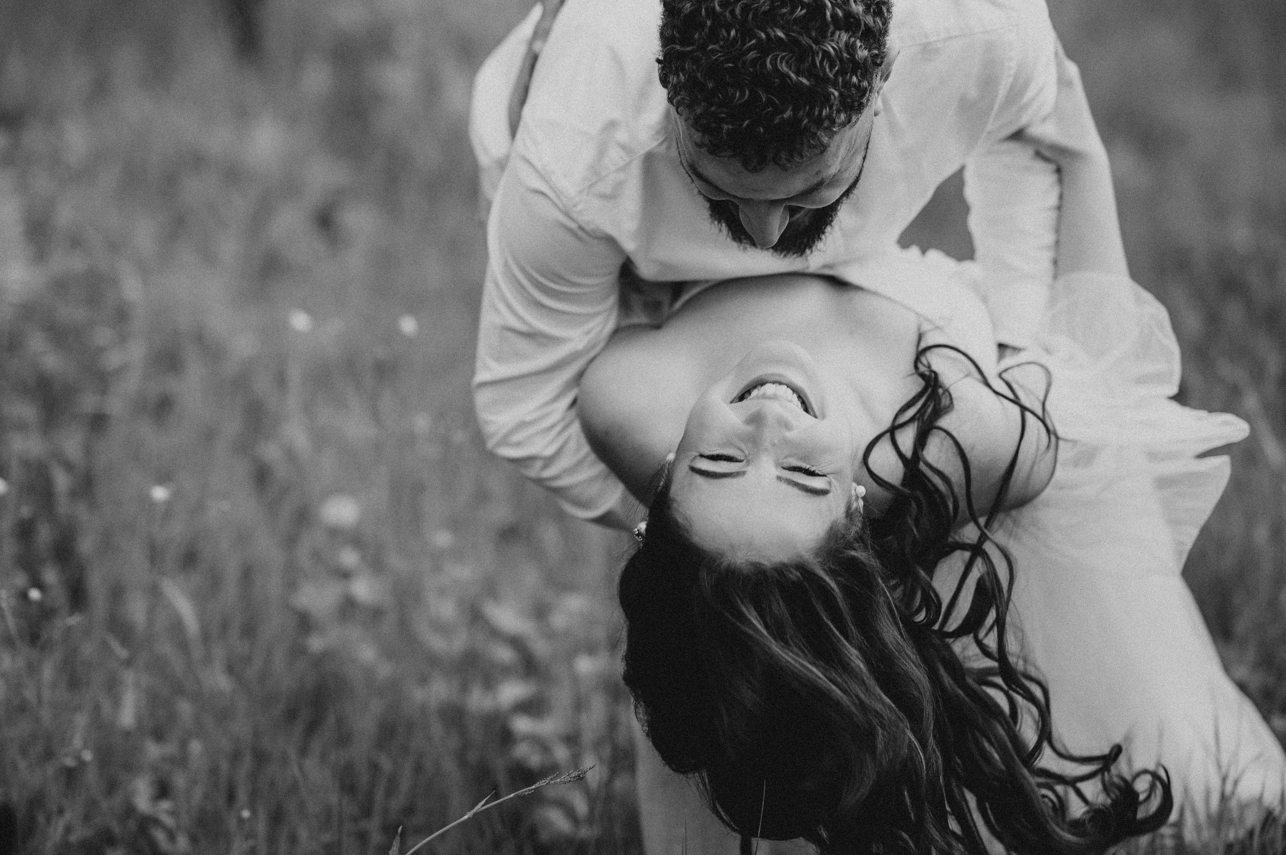 Magda + Andrei | Lovers in the garden. Proud Vision Weddings | Wedding Photography & Film — Servicii profesionale Foto Video Nunta Iasi