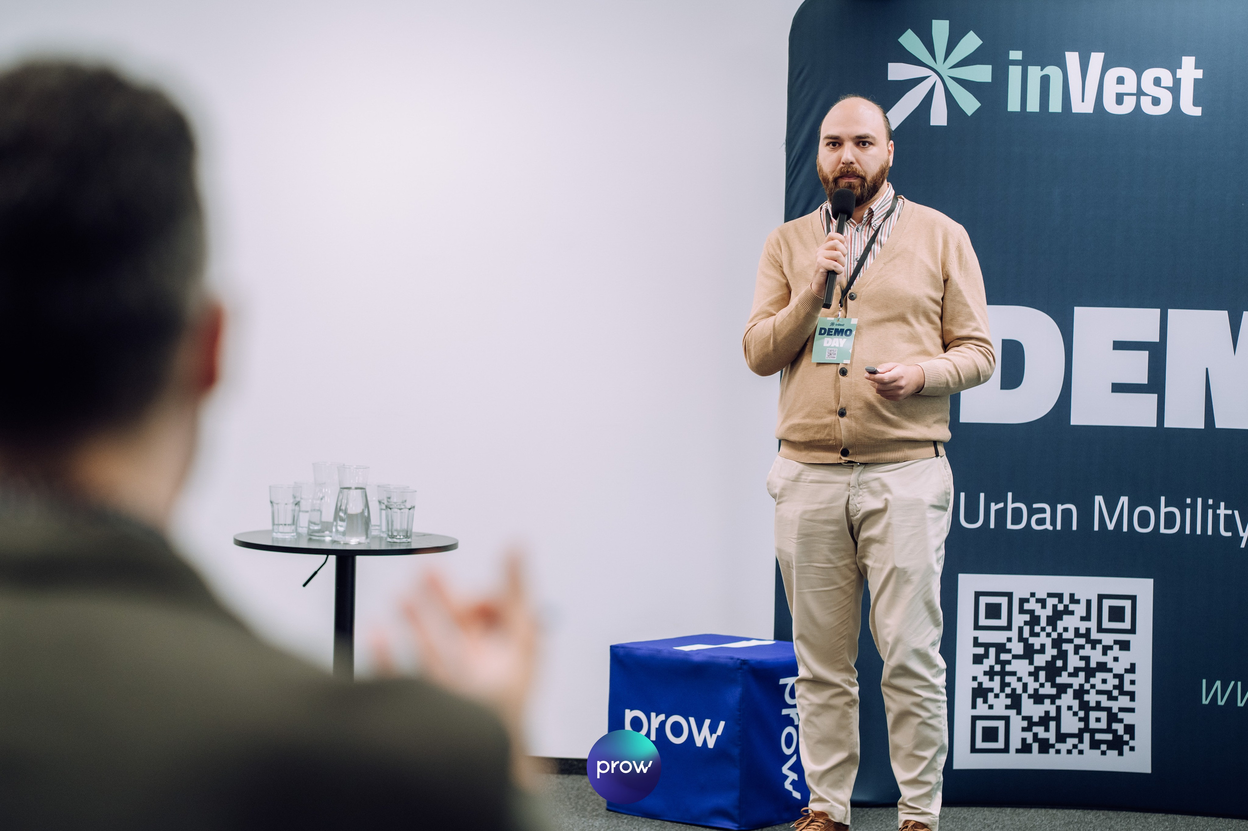 InVest DemoDay @ Cowork. Cozac Cristian Photographer