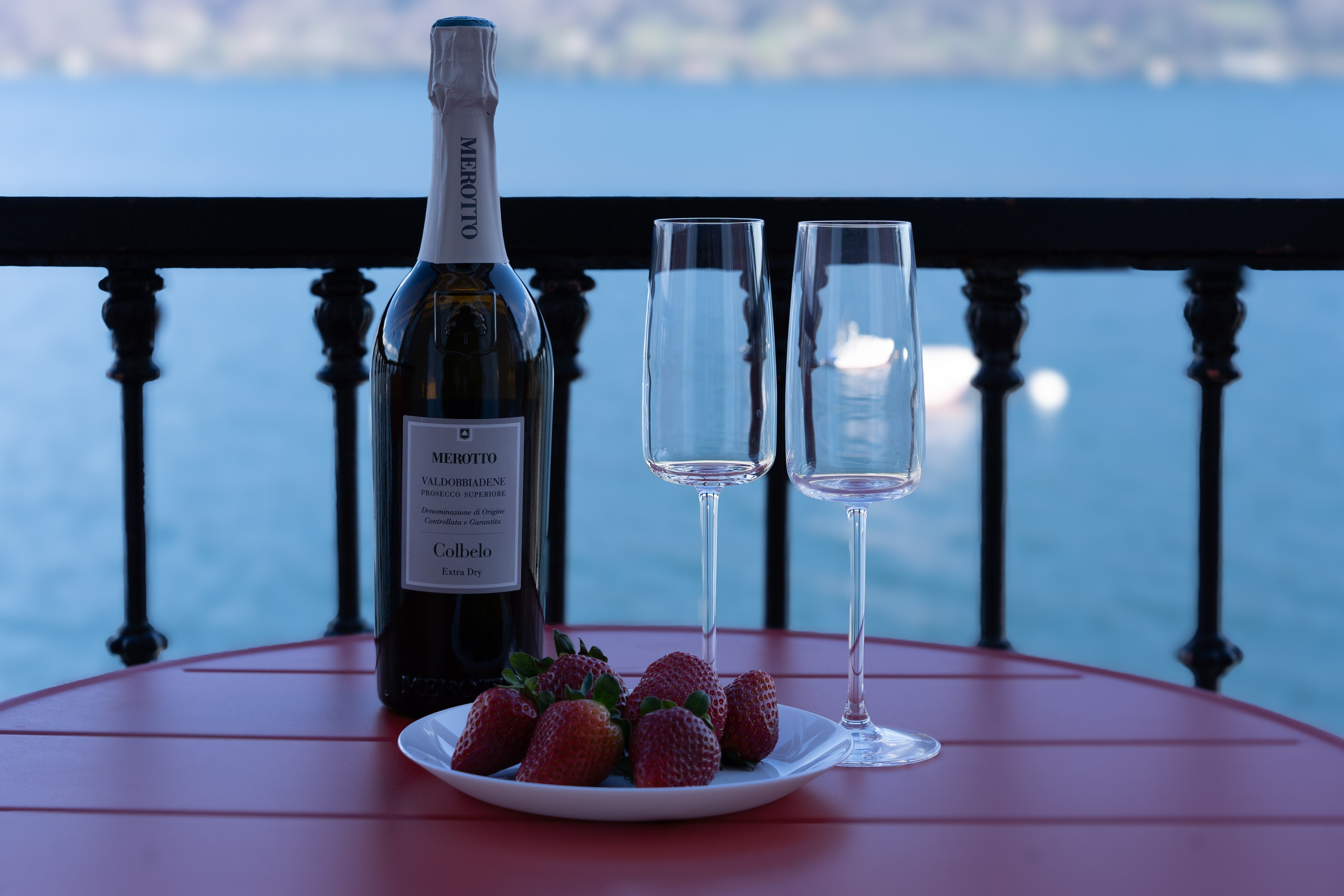 Lake Maggiore apartment. PHOTOGRAPHER IN ITALY