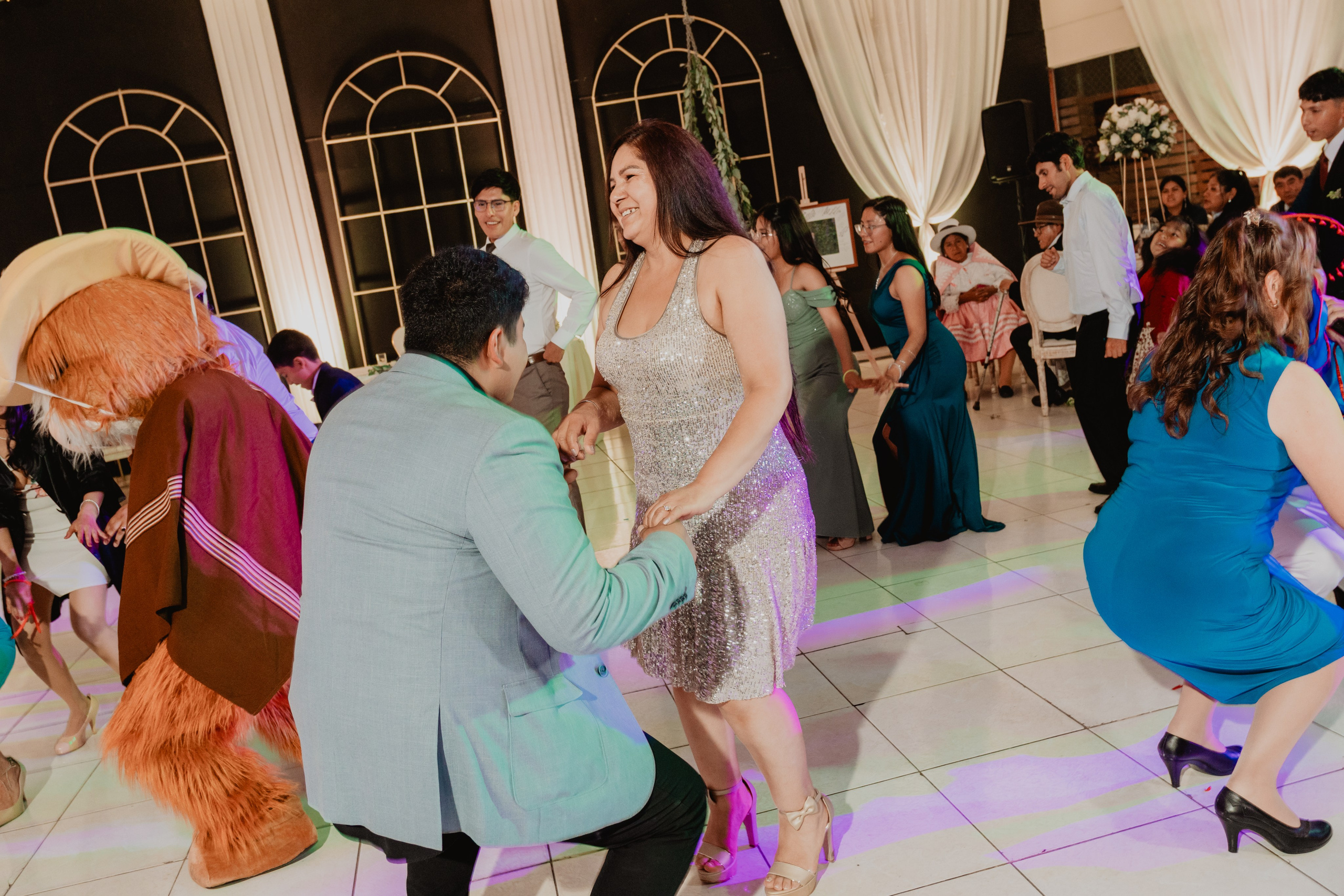 FERNANDO + MARIBEL | BODA RELIGIOSA. Studio KVTA | Fotografía y Video de Bodas en Arequipa