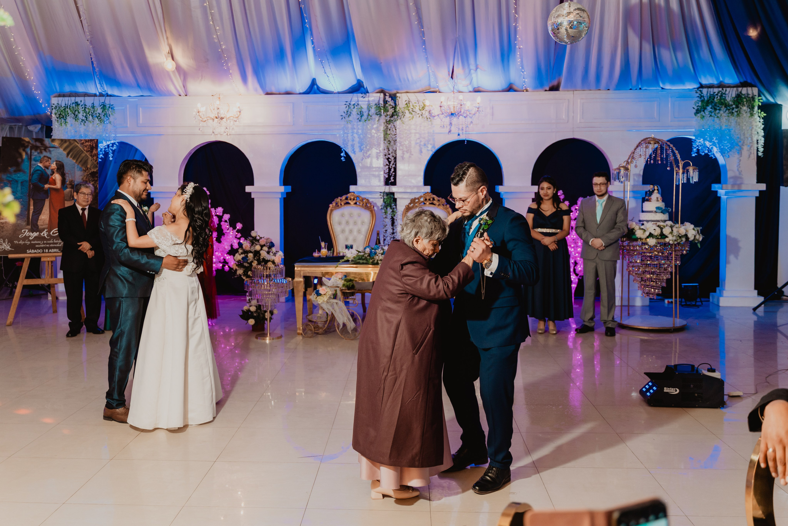 GABRIELA + JORGE | BODA CIVIL RELIGIOSA. Studio KVTA | Fotografía y Video de Bodas en Arequipa