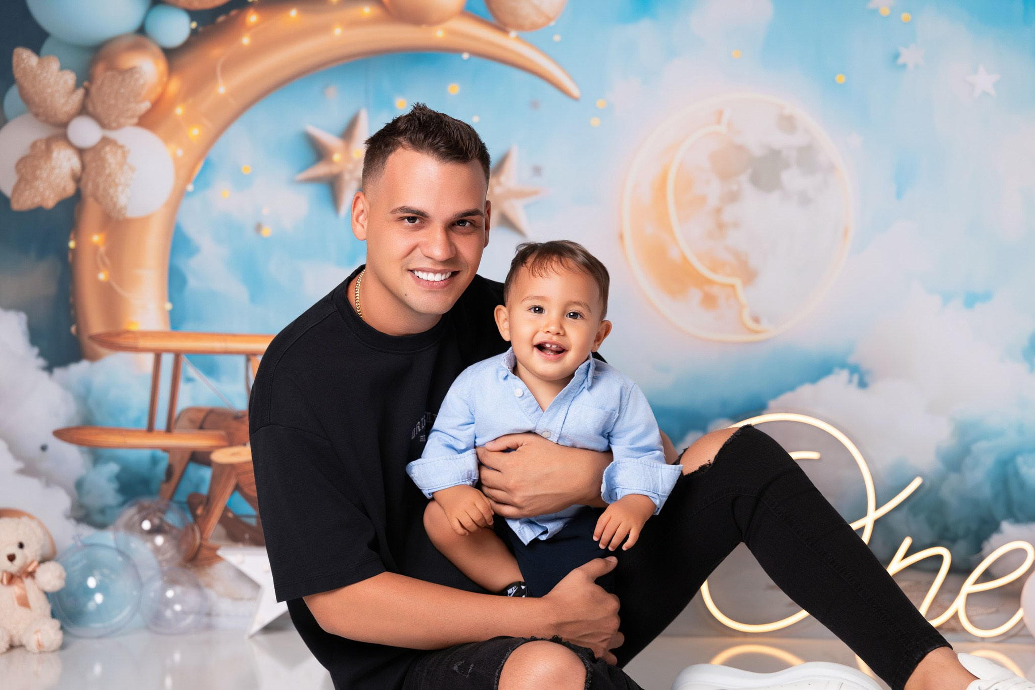 Liam 1 year old photoshoot. Professional family, maternity & newborn photographer in North Charleston, SC, creating timeless portraits