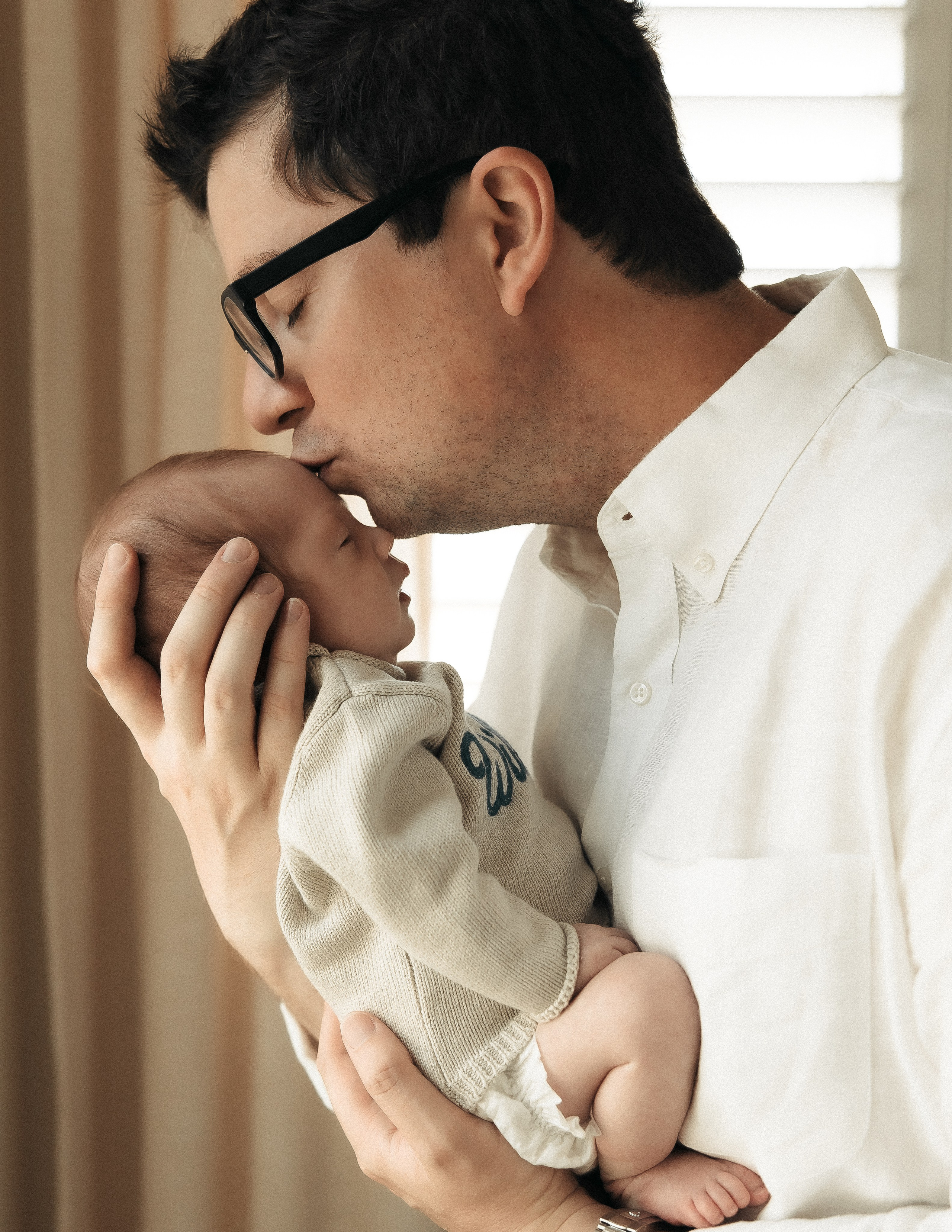 Lifestyle newborn. Los Angeles maternity, boudoir and family photographer