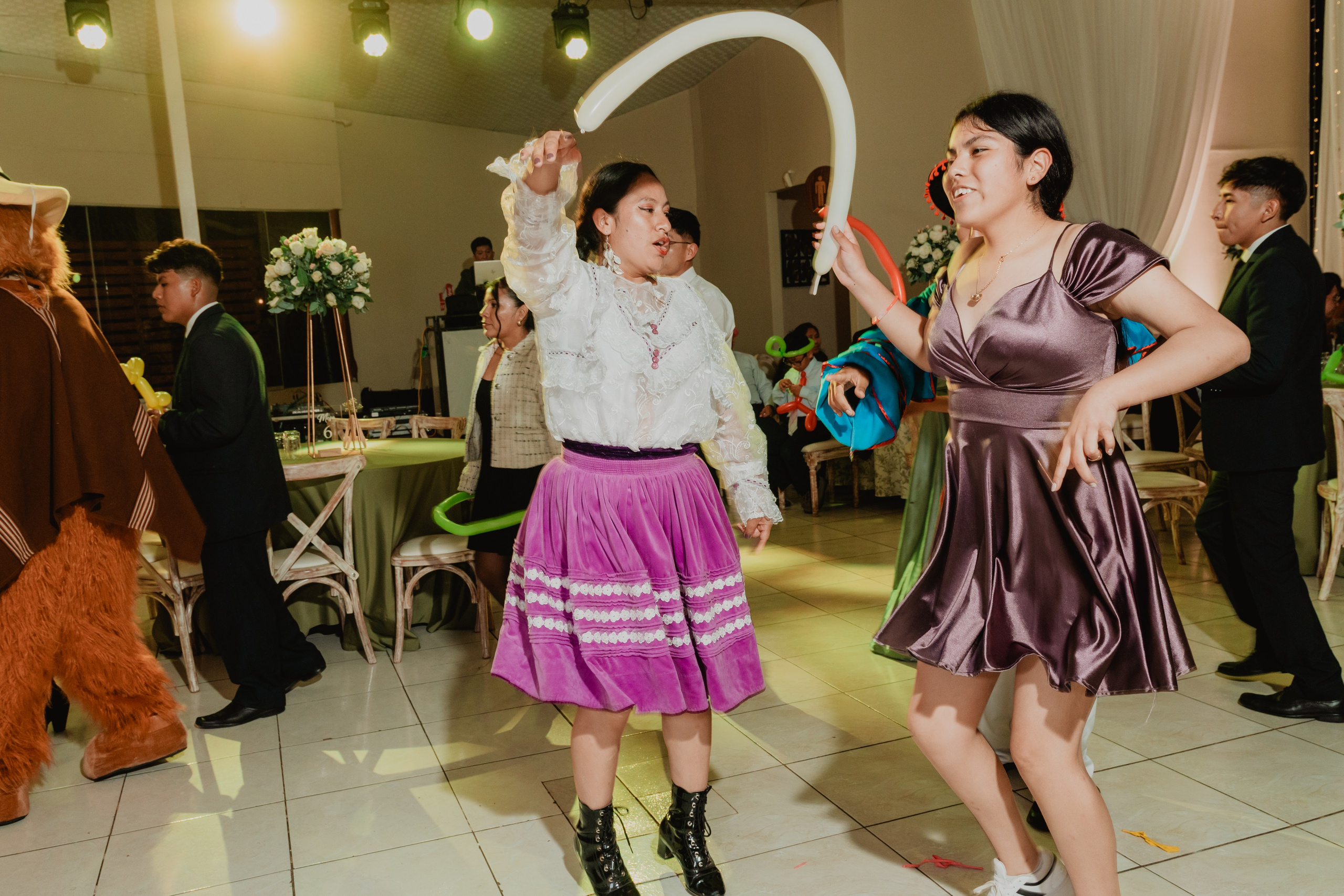 FERNANDO + MARIBEL | BODA RELIGIOSA. Studio KVTA | Fotografía y Video de Bodas en Arequipa
