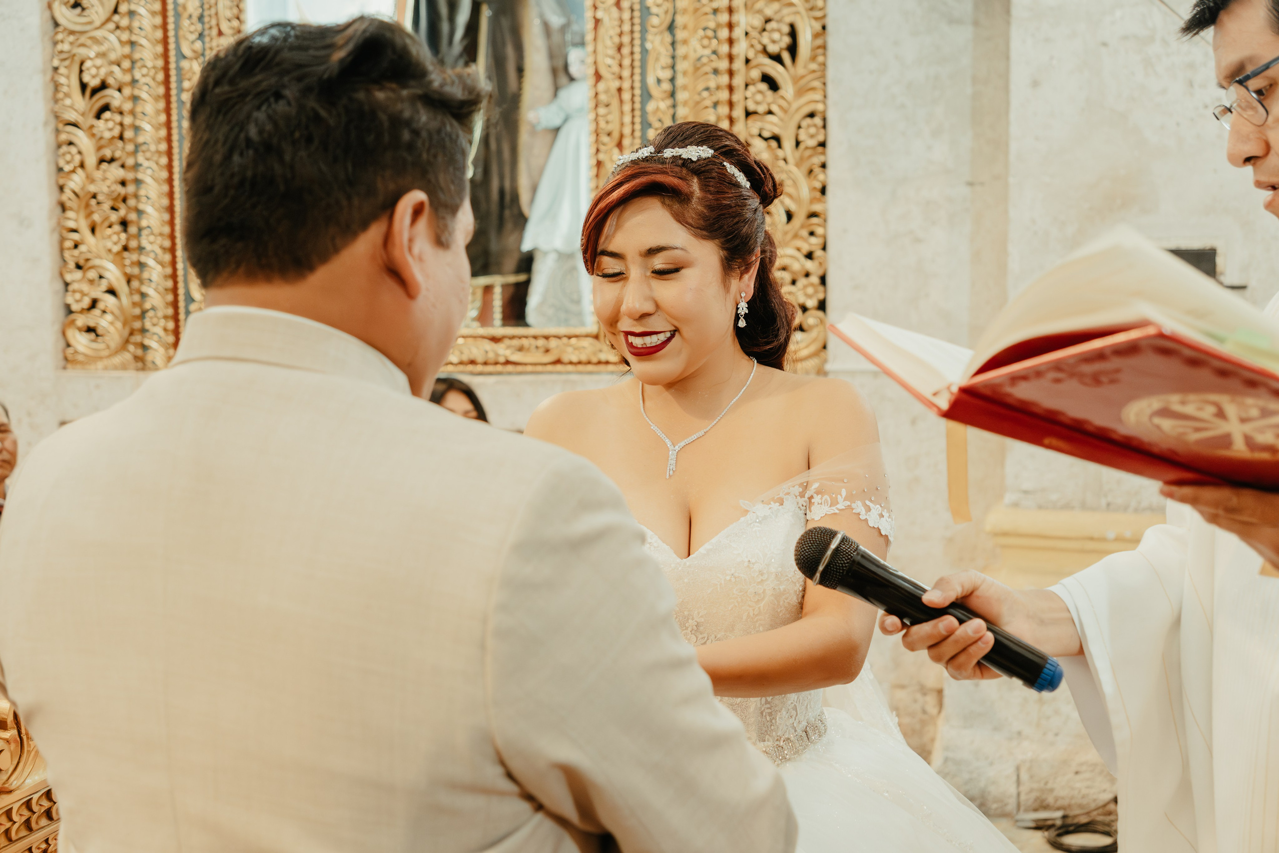 VANESSA + FRANKLIN BODA RELIGIOSA. Studio KVTA | Fotografía y Video de Bodas en Arequipa
