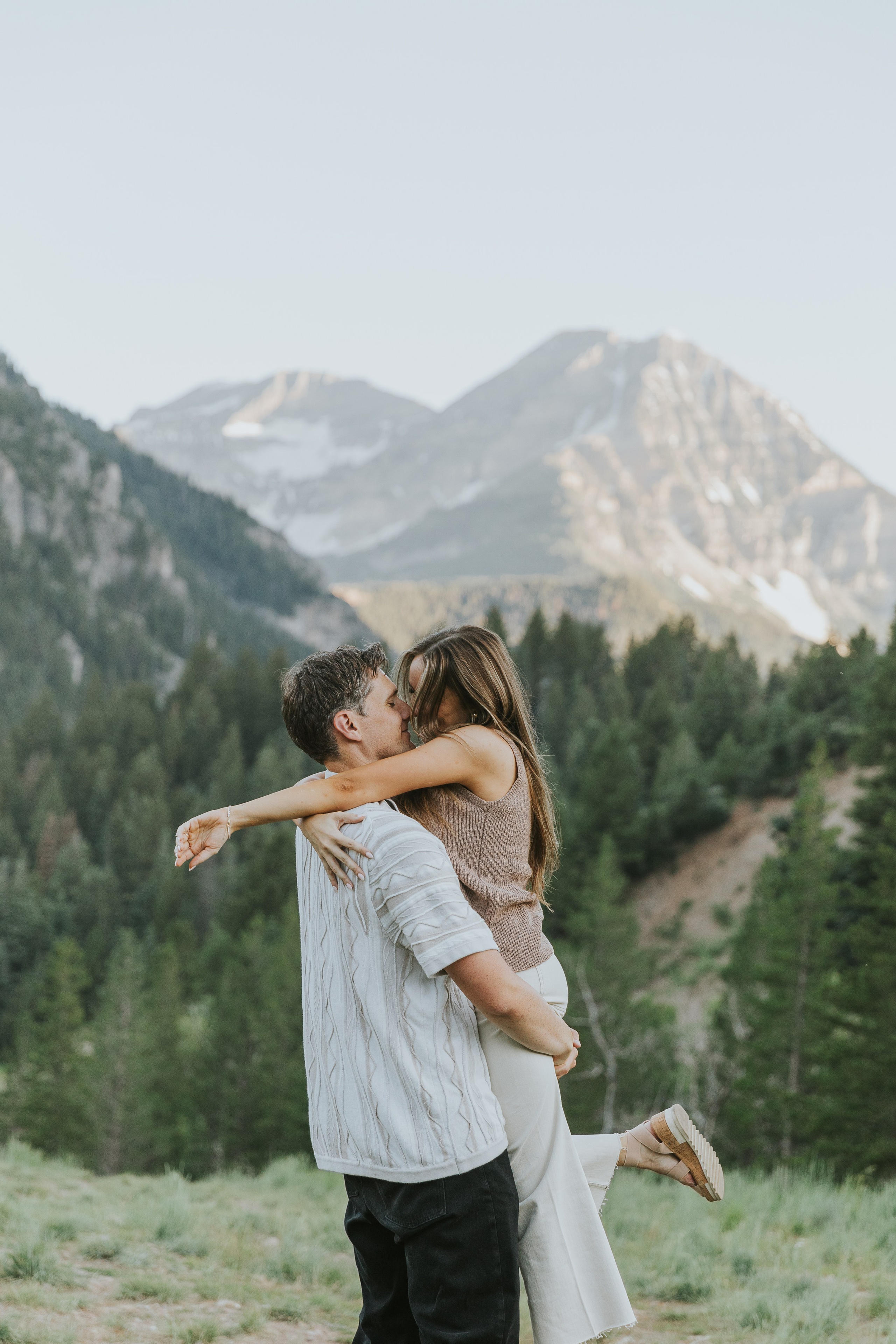 Natlie + Jacob. Utah Family Photographer