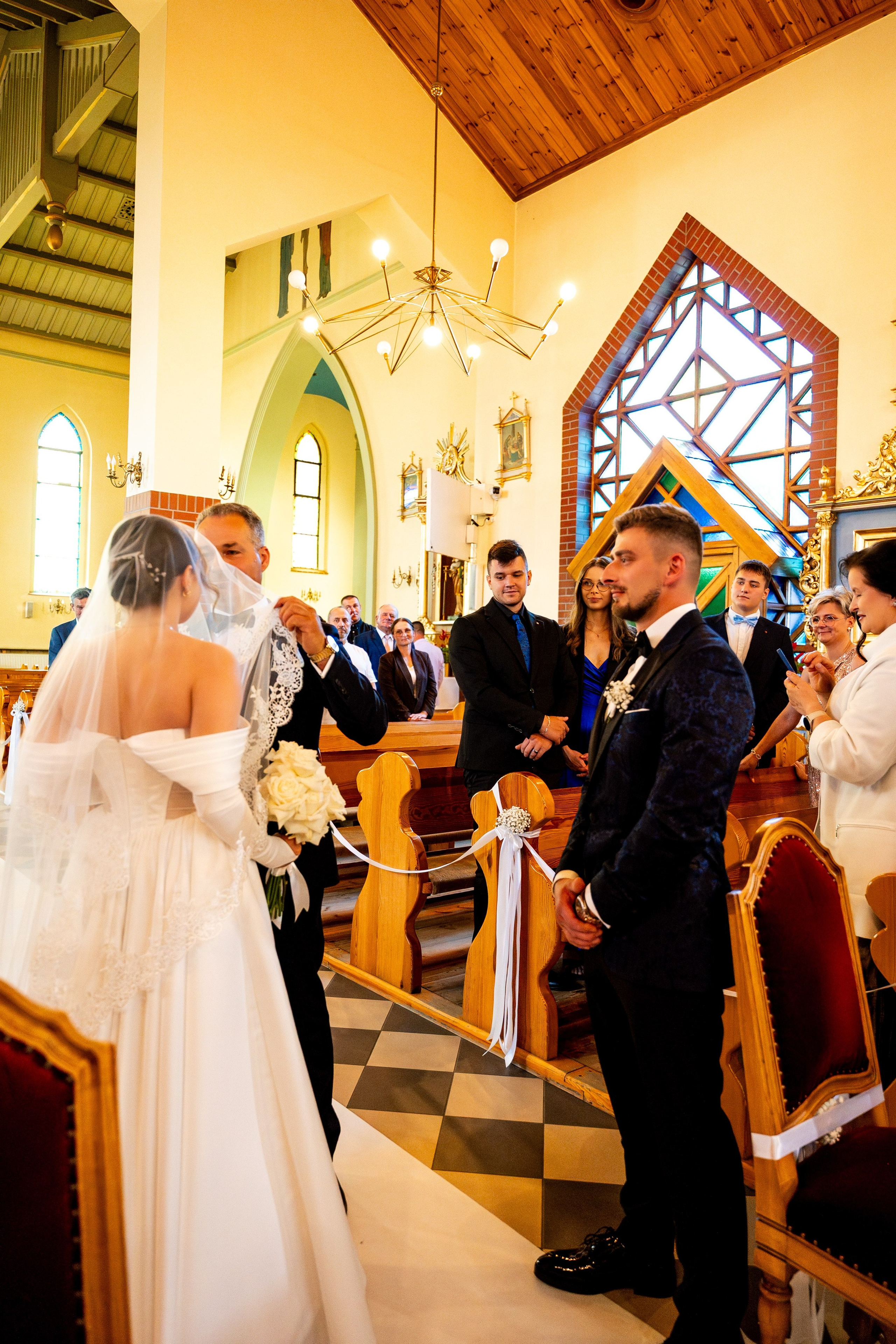 E&N: Zamek w Rzucewie. SL Wedding Photo — Editorial, Elegant & Timeless Wedding Photography in Poland and Across Europe