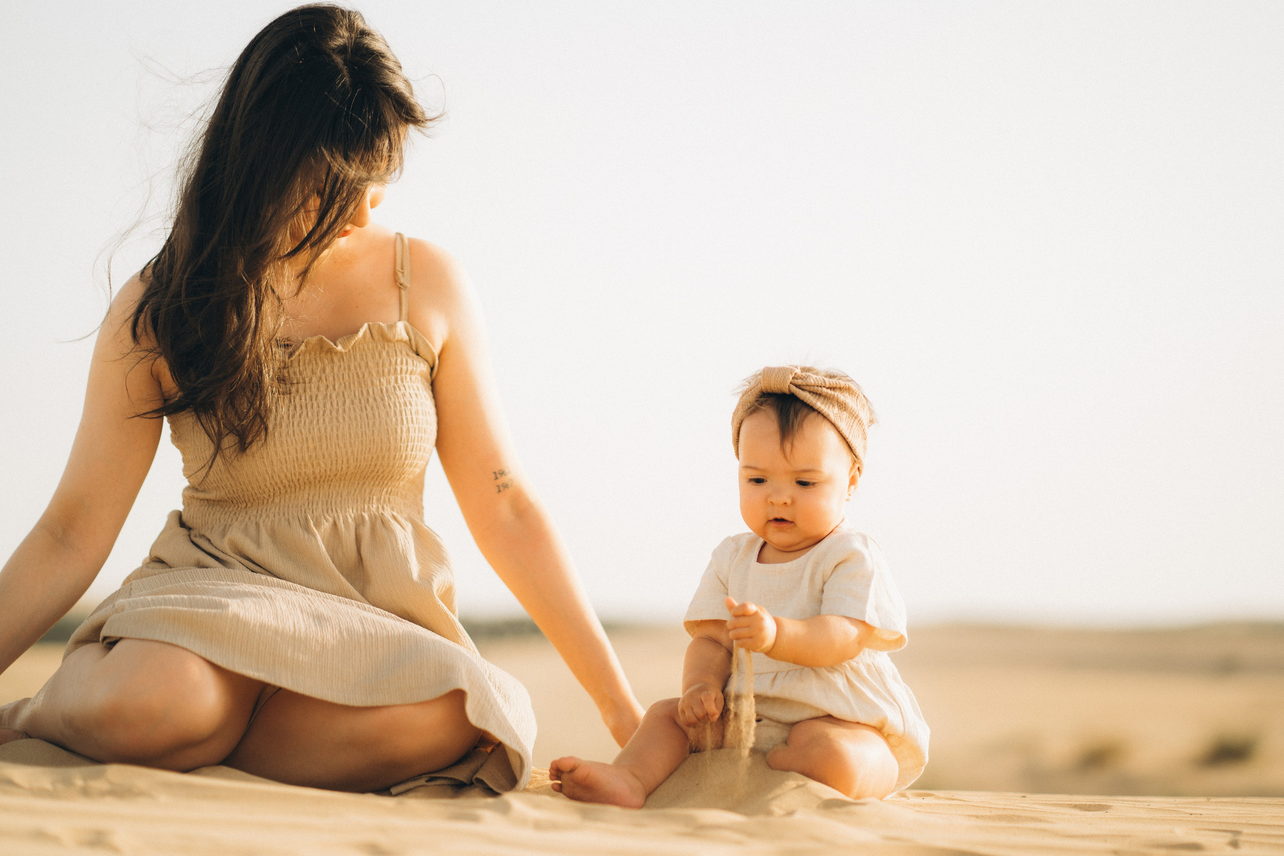 Sunset in the desert. Angela Iakovleva — Family Photographer in Dubai