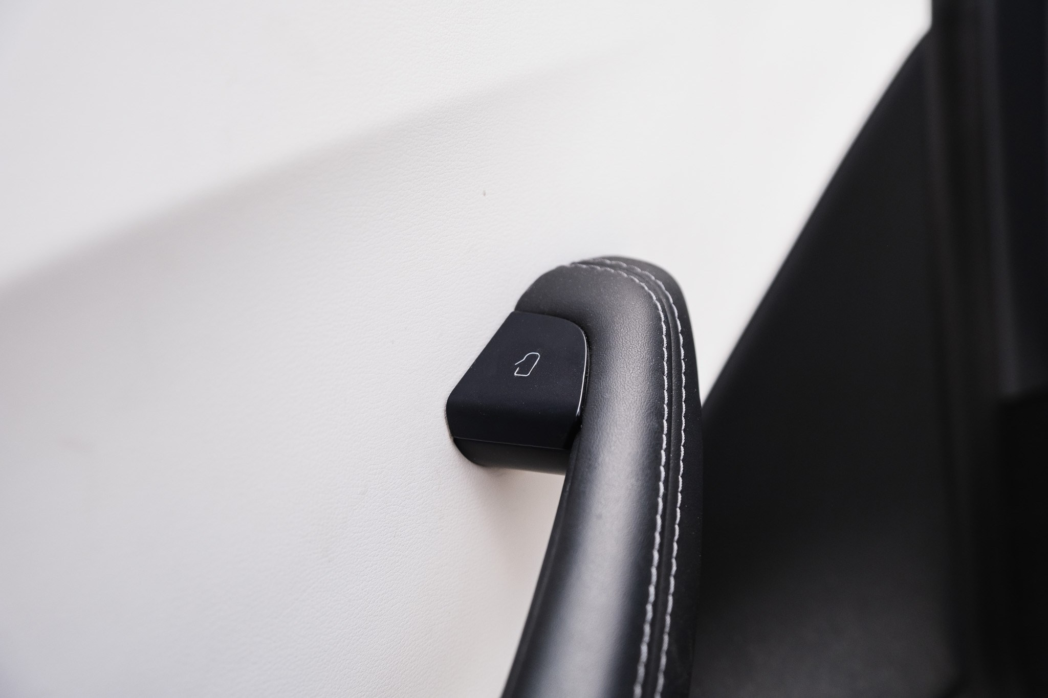 TESLA model 3. LOHA VISUALS — AUTOMOTIVE PHOTOGRAPHY