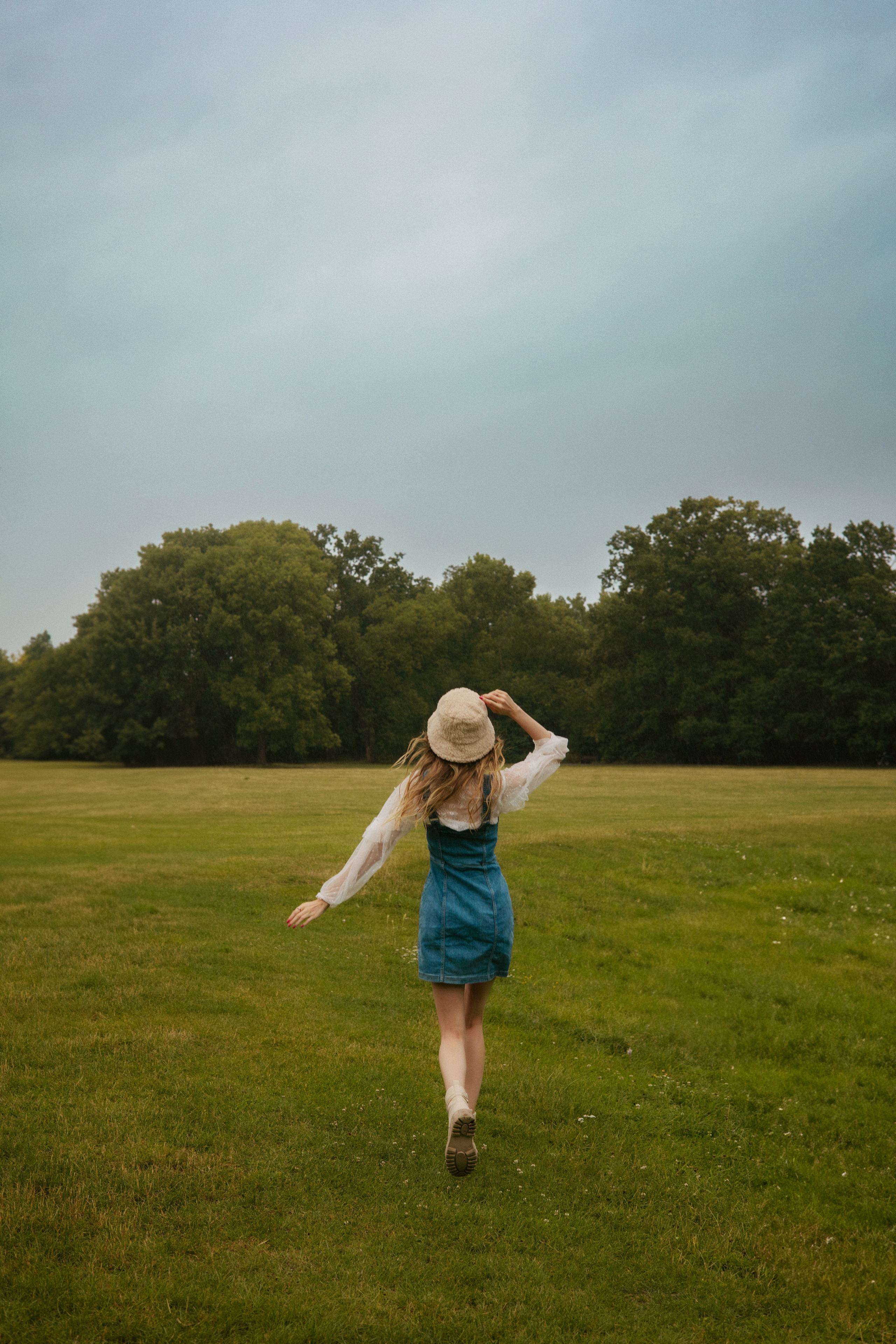 Soft Summer Light — Outdoor Portraits in Nature. Feminine, Dreamy & Natural. Kristina Kozheltsova- Soulful Portrait&Lifestyle&Love Story Photographer in Leipzig, Germany