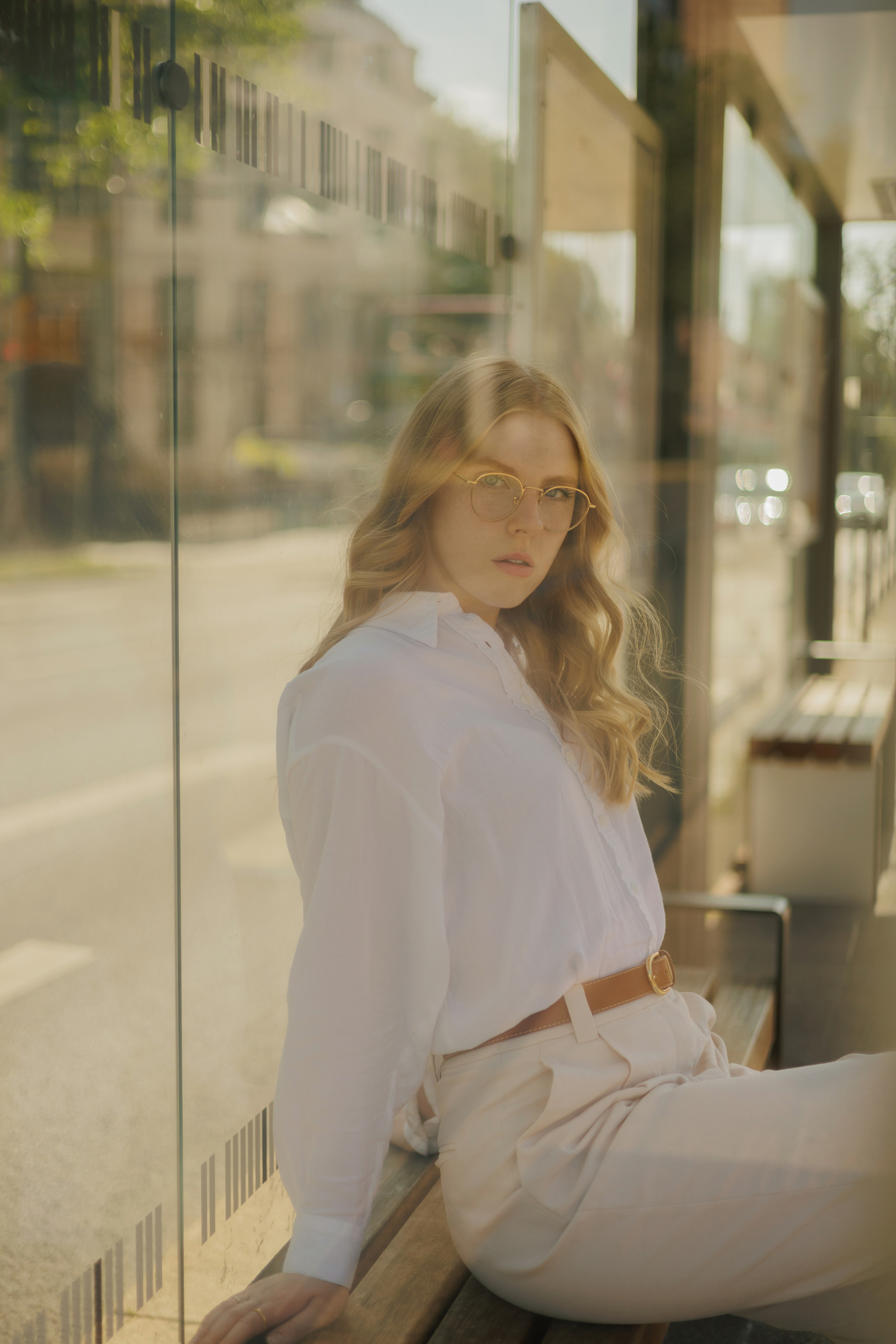 Light Confidence — City Portraits in Summer Sunlight. Elegant, Fresh & Natural. Kristina Kozheltsova- Soulful Portrait&Lifestyle&Love Story Photographer in Leipzig, Germany