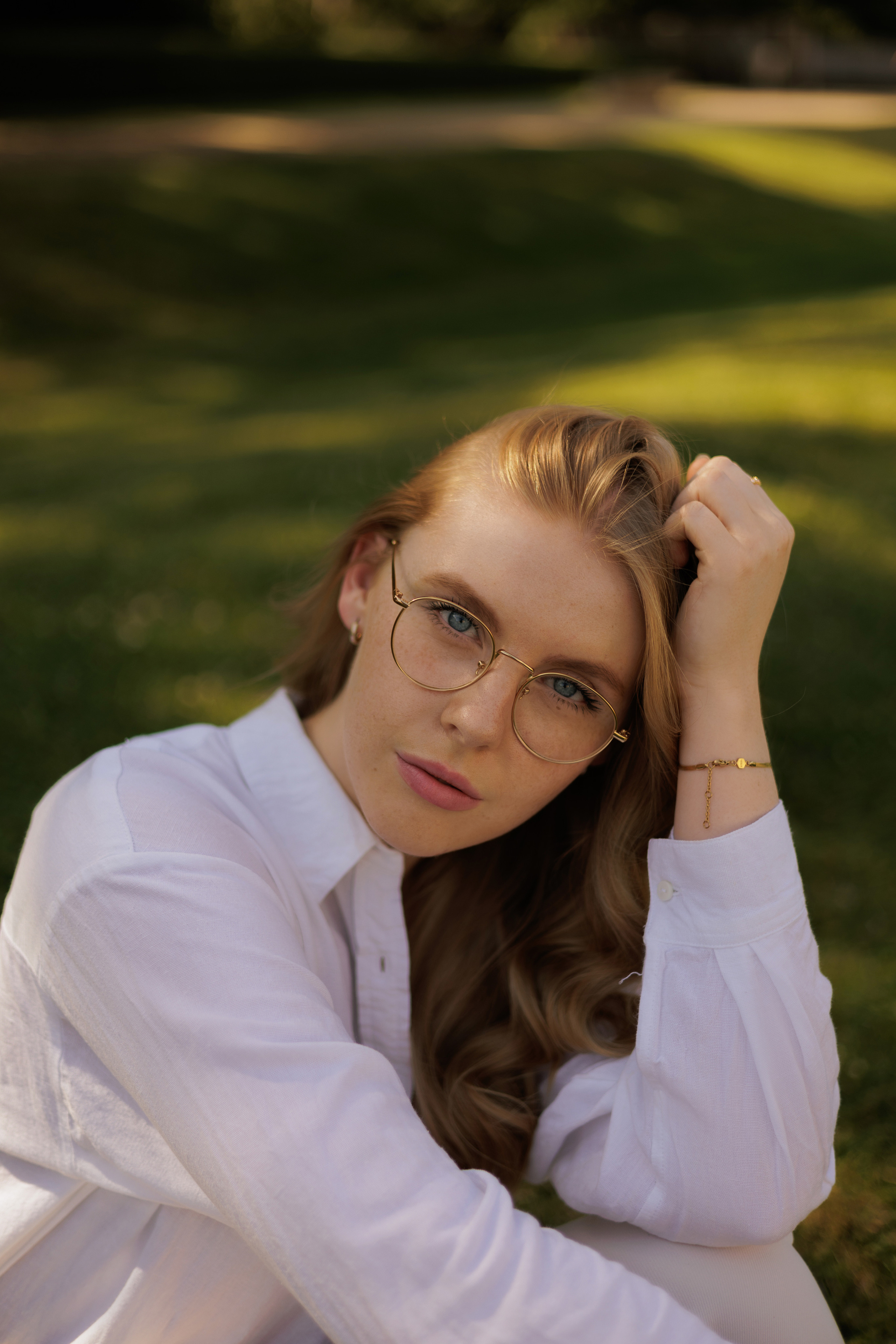 Light Confidence — City Portraits in Summer Sunlight. Elegant, Fresh & Natural. Kristina Kozheltsova- Soulful Portrait&Lifestyle&Love Story Photographer in Leipzig, Germany