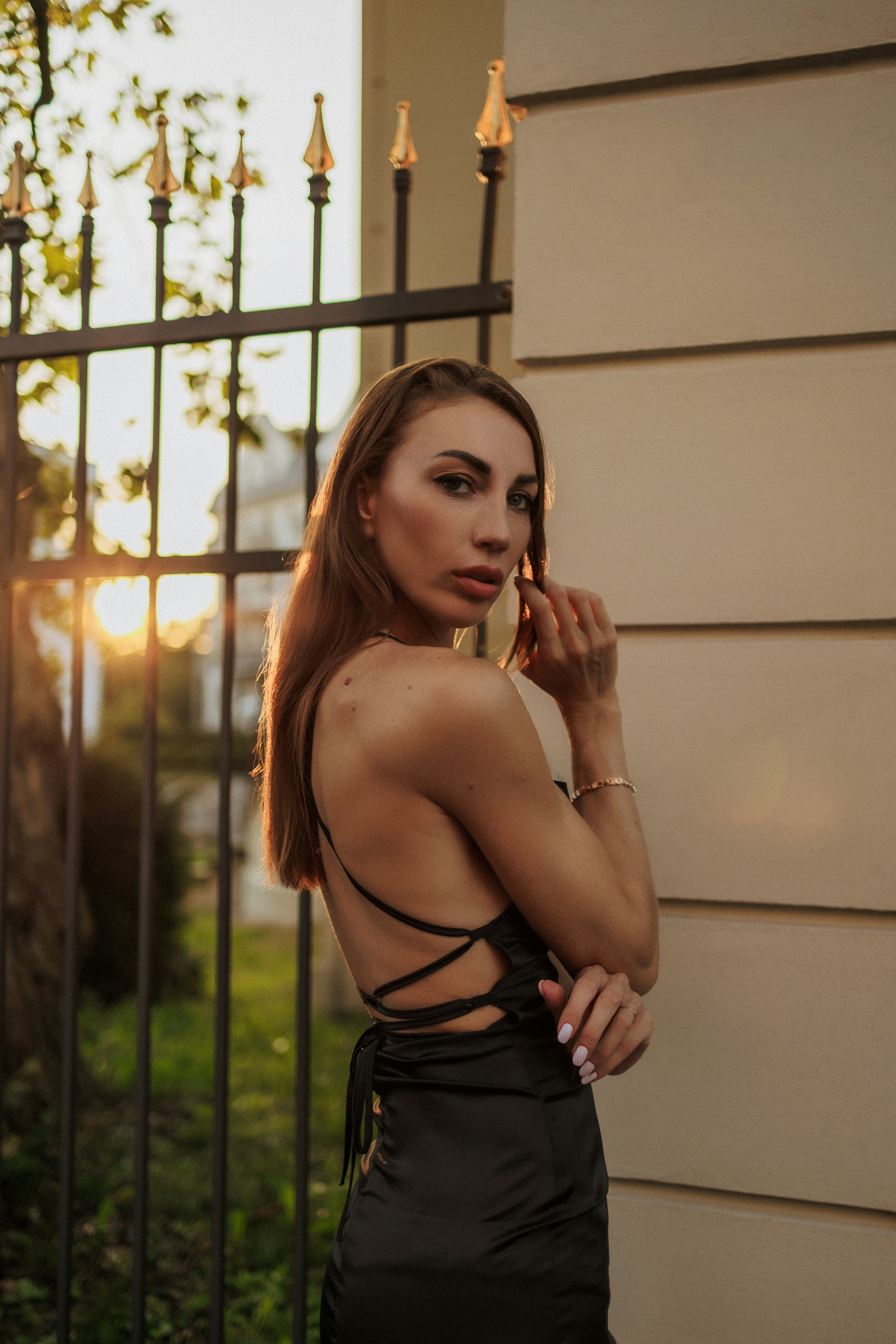 Golden Elegance. Outdoor Portraits at Sunset | Feminine, Graceful & Cinematic. Kristina Kozheltsova- Soulful Portrait&Lifestyle&Love Story Photographer in Leipzig, Germany