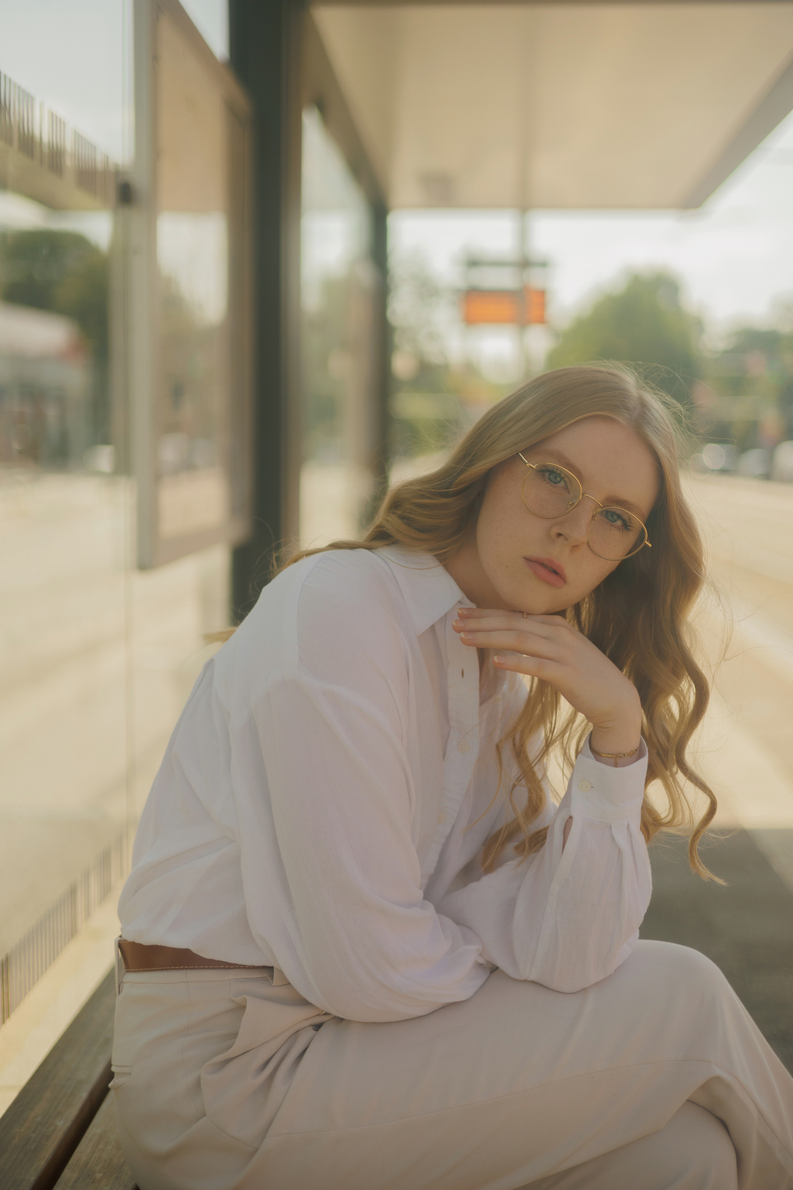 Light Confidence — City Portraits in Summer Sunlight. Elegant, Fresh & Natural. Kristina Kozheltsova- Soulful Portrait&Lifestyle&Love Story Photographer in Leipzig, Germany