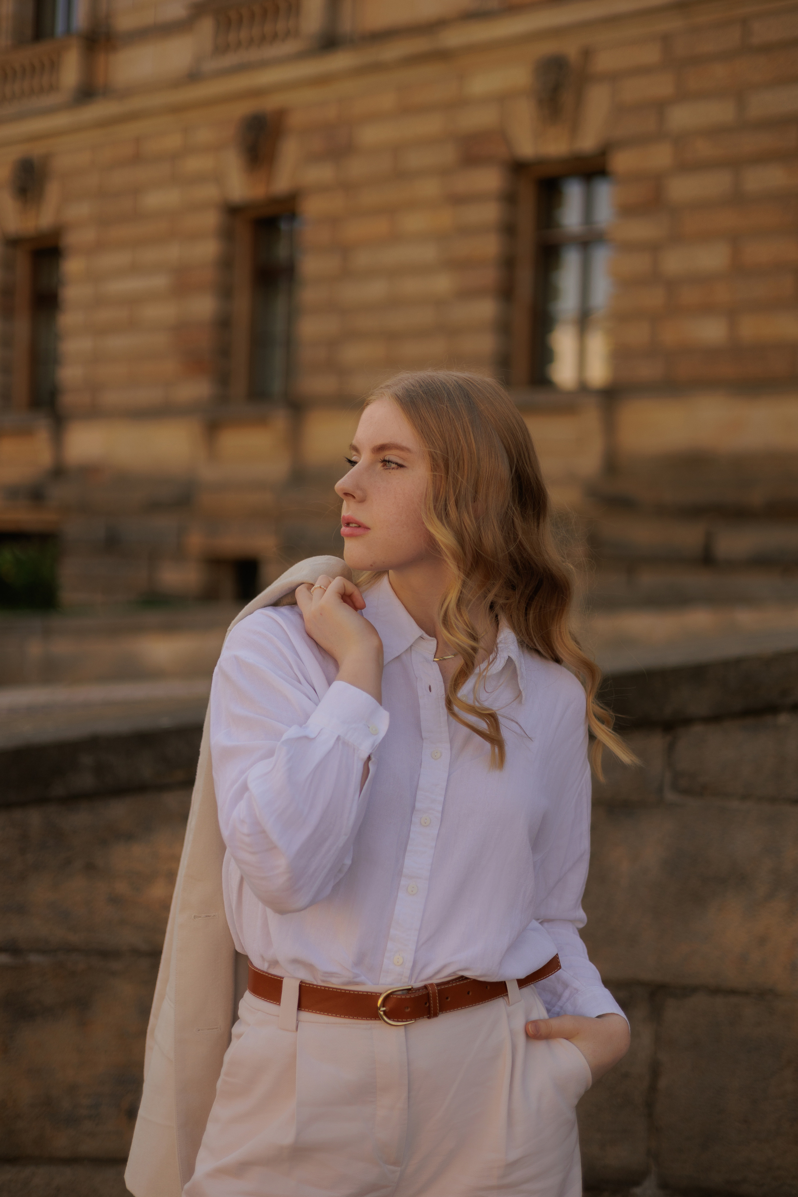 Light Confidence — City Portraits in Summer Sunlight. Elegant, Fresh & Natural. Kristina Kozheltsova- Soulful Portrait&Lifestyle&Love Story Photographer in Leipzig, Germany