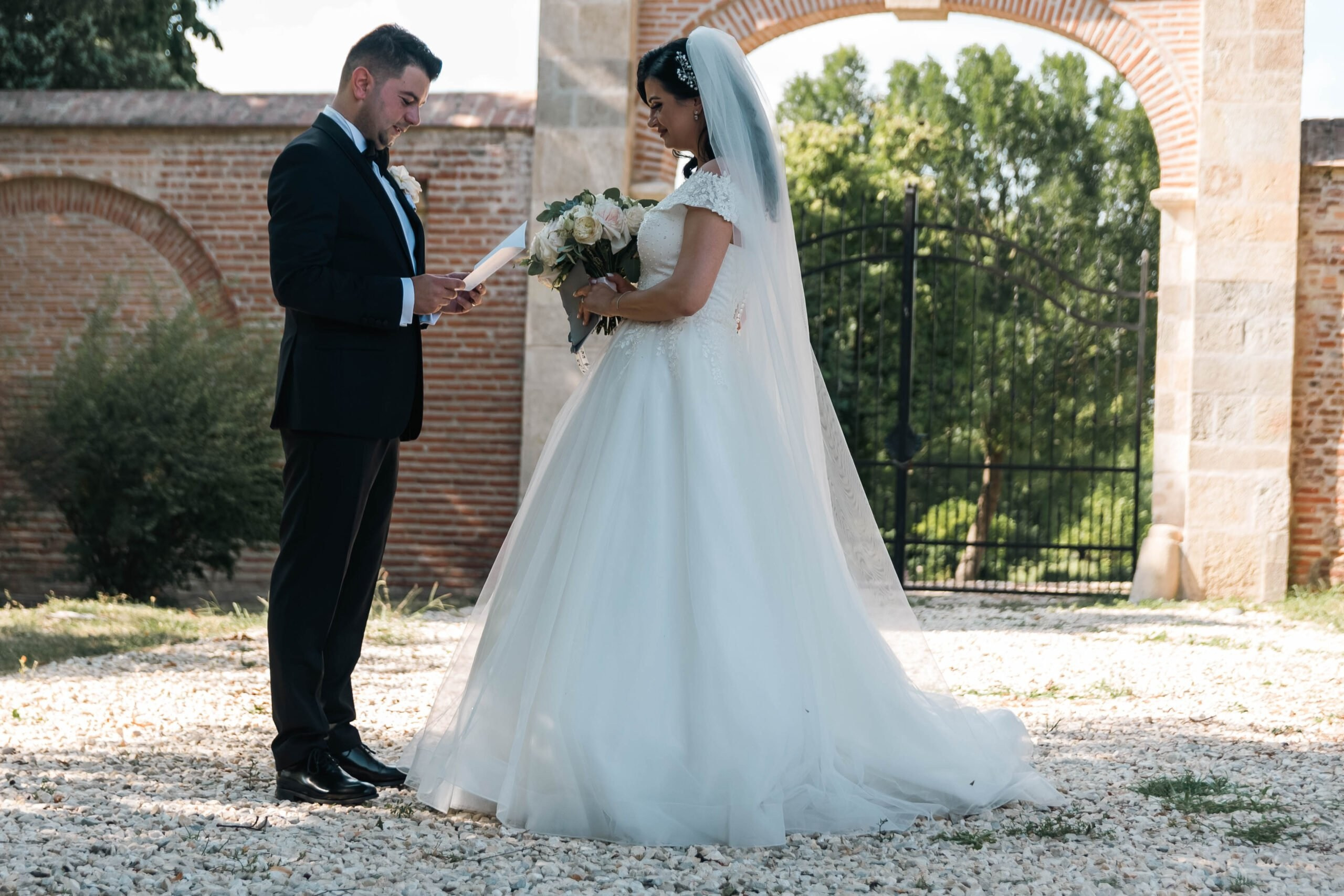 Wedding photographer, Bucharest wedding photographer, photo offer 2024, wedding photo offer, special wedding photographer, wedding photo services, wedding photo-video, Wedding Photo & Video Team - Videographer Bucharest, Team: wedding photographer & videographer, wedding photographer offer , free data, portrait photographer, bride, wedding dress, jewelry photographer, Wedding photographer, wedding photos Mogosoaia