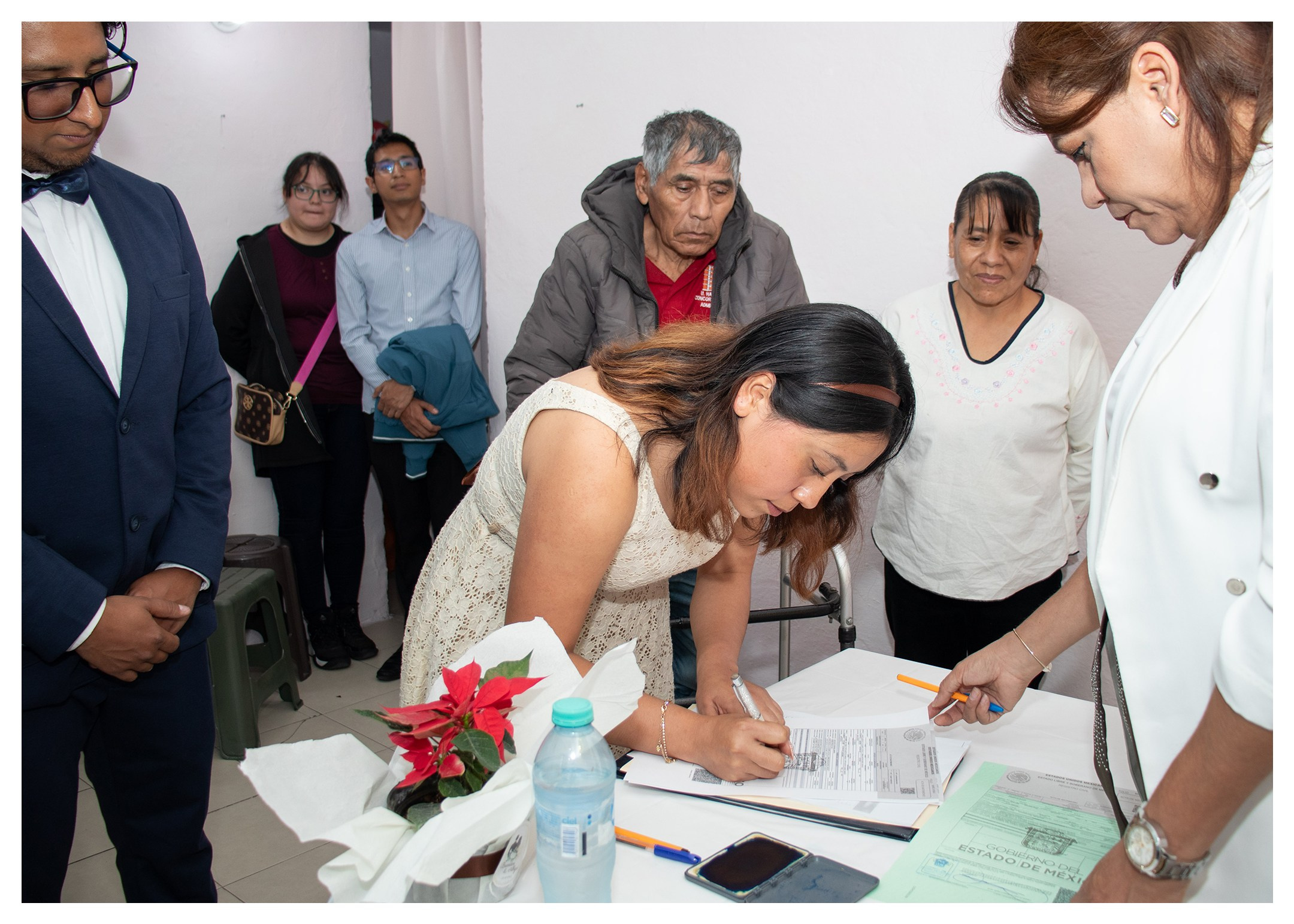 Cobertura fotográfica de ceremonia: Boda civil. Marisol Murillo Fotógrafa profesional en Chimalhuacán, Edo. de México